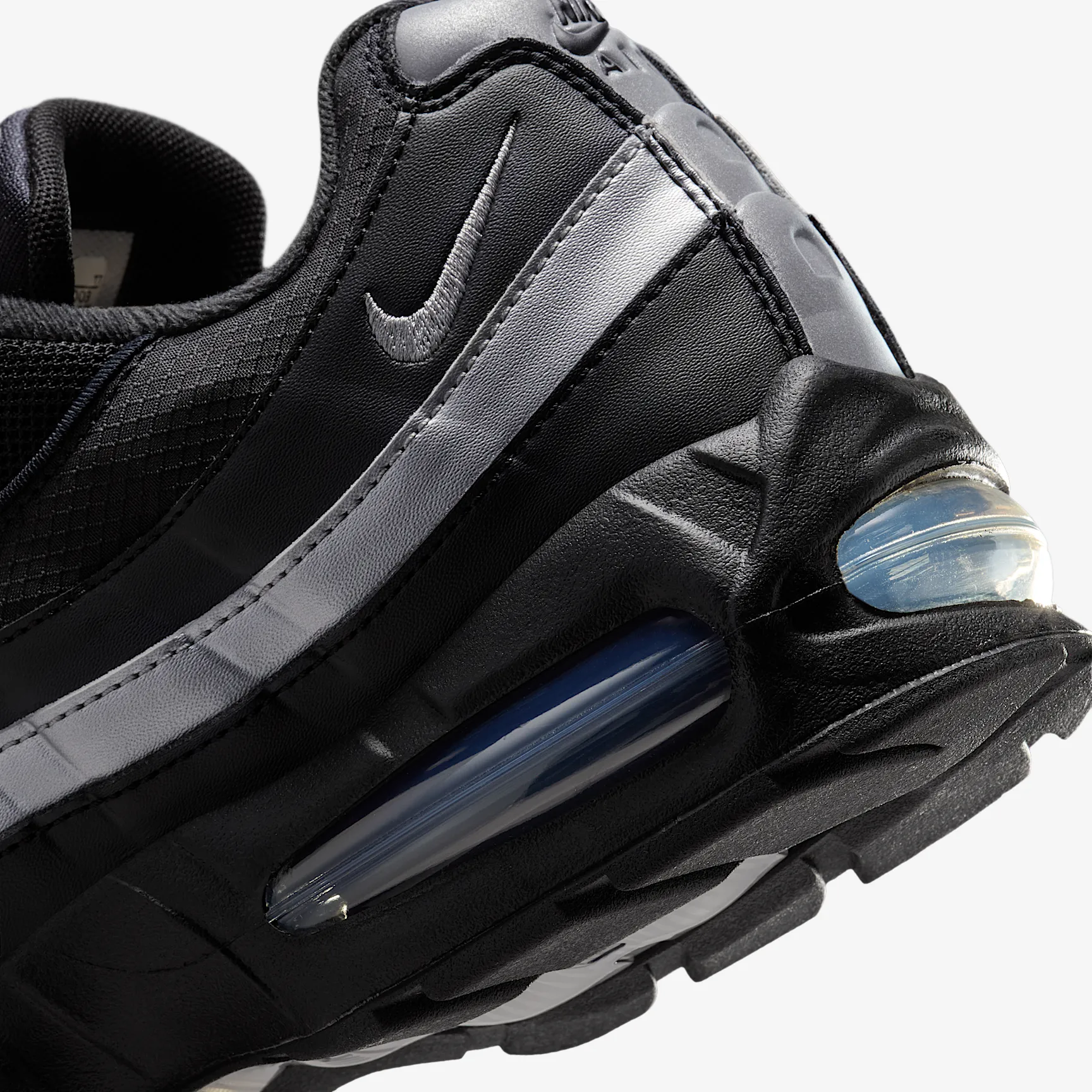 000000_Nike-Air-Max-95-Big-Bubble_BLACK-METALLIC-SILVER_IB1667-003_img7