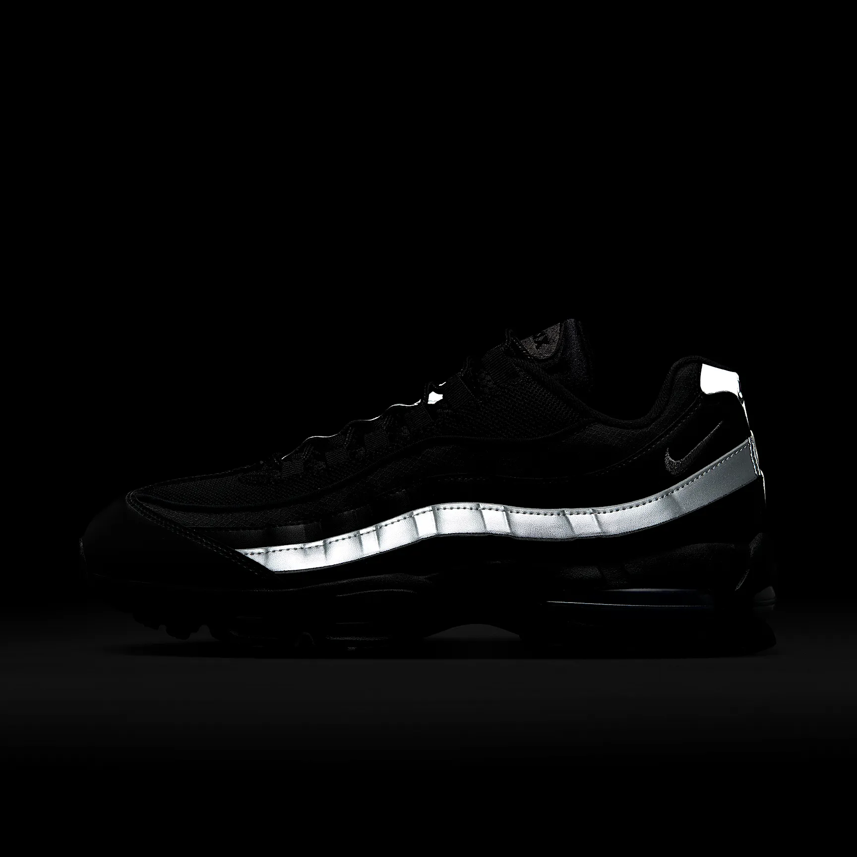 000000_Nike-Air-Max-95-Big-Bubble_BLACK-METALLIC-SILVER_IB1667-003_img8