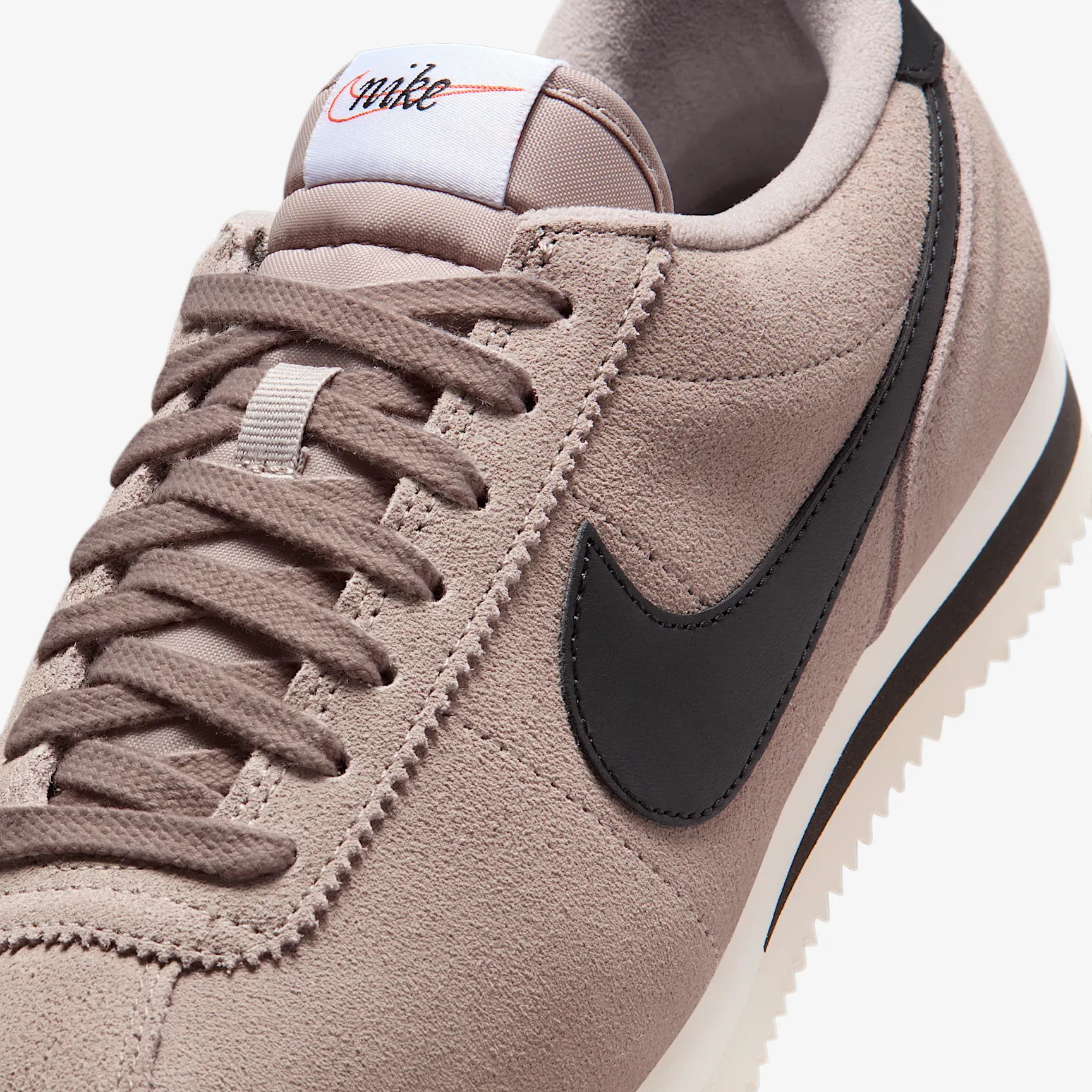 A48C84_Nike-Cortez-WMNS_MALT-BLACK-SAIL_IB1857-201_img6