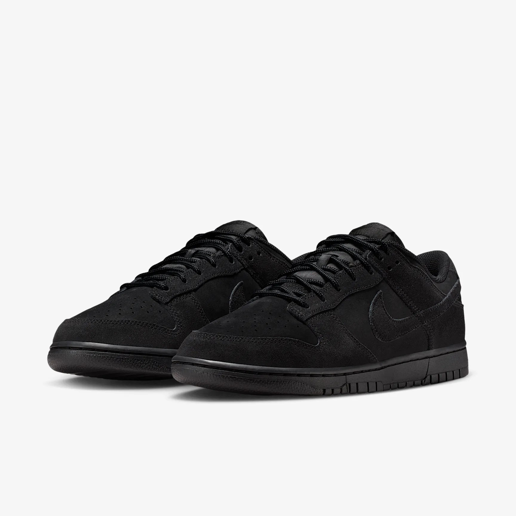 000000_Nike-Dunk-Low-Retro-SE_TRIPLE-BLACK-SUEDE_IB6651-001_img4