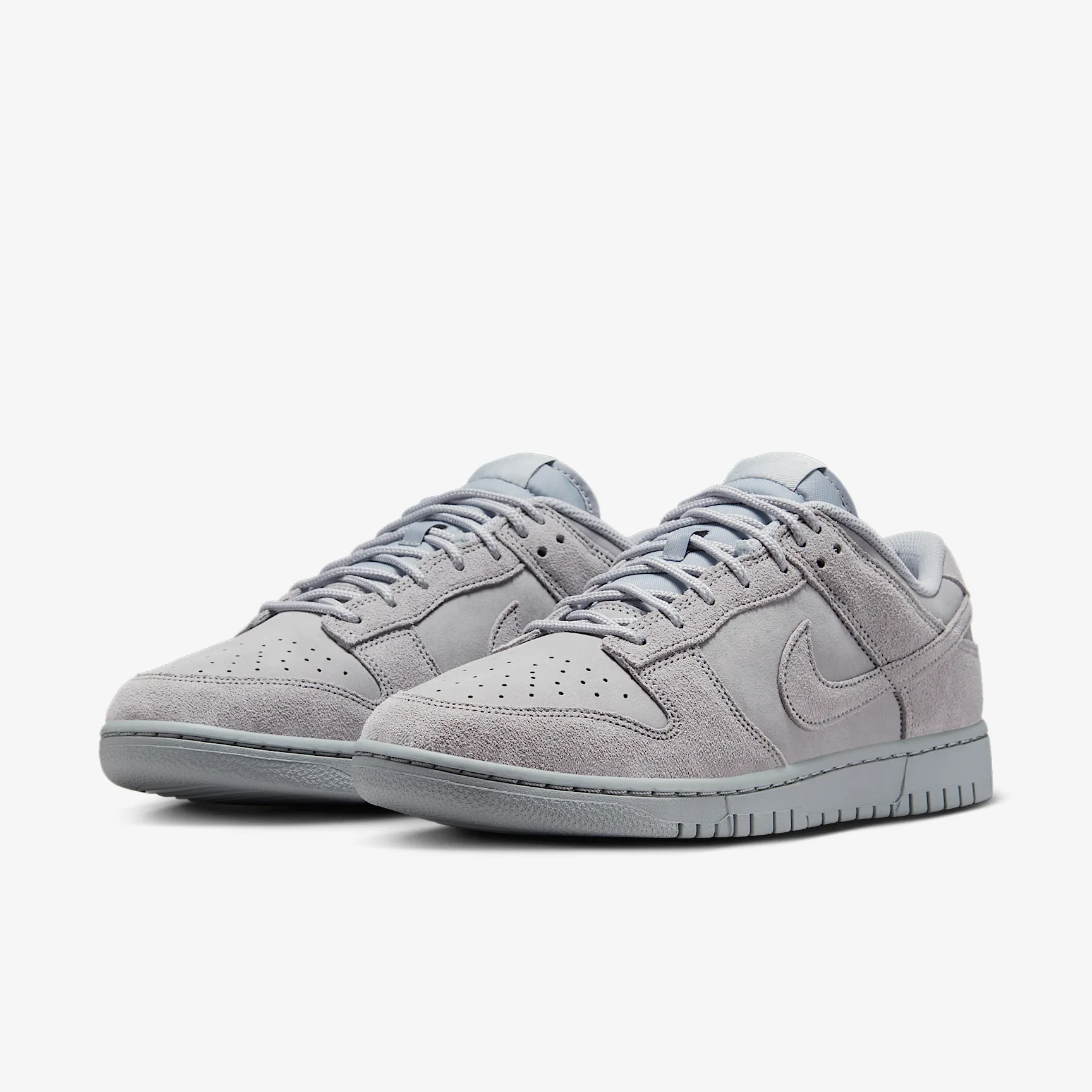 686E70_Nike-Dunk-Low-Retro-SE_WOLF-GREY-SUEDE_IB6651-002_img4