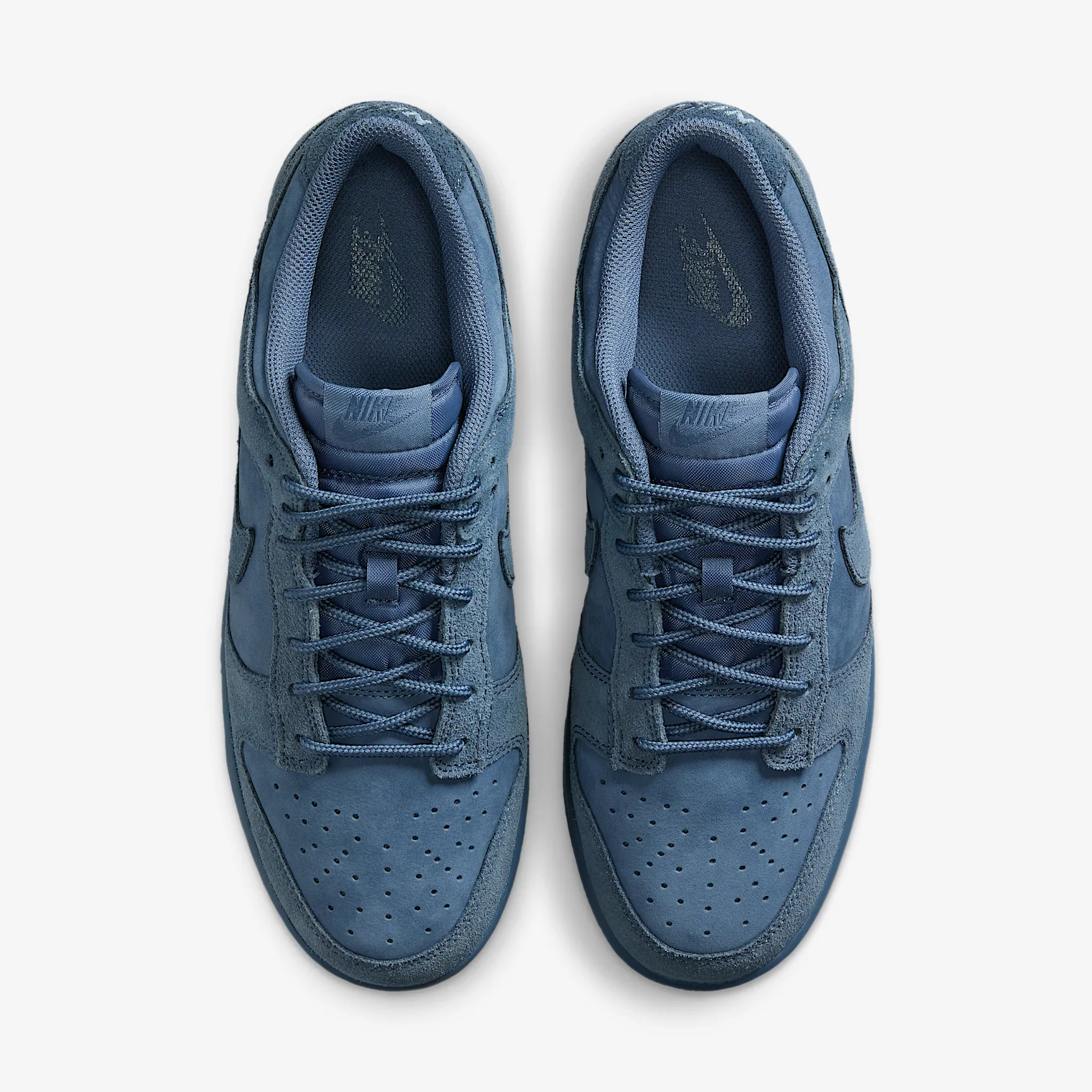 2D4153_Nike-Dunk-Low-Retro-SE_DIFFUSED-BLUE-SUEDE_IB6651-400_img3