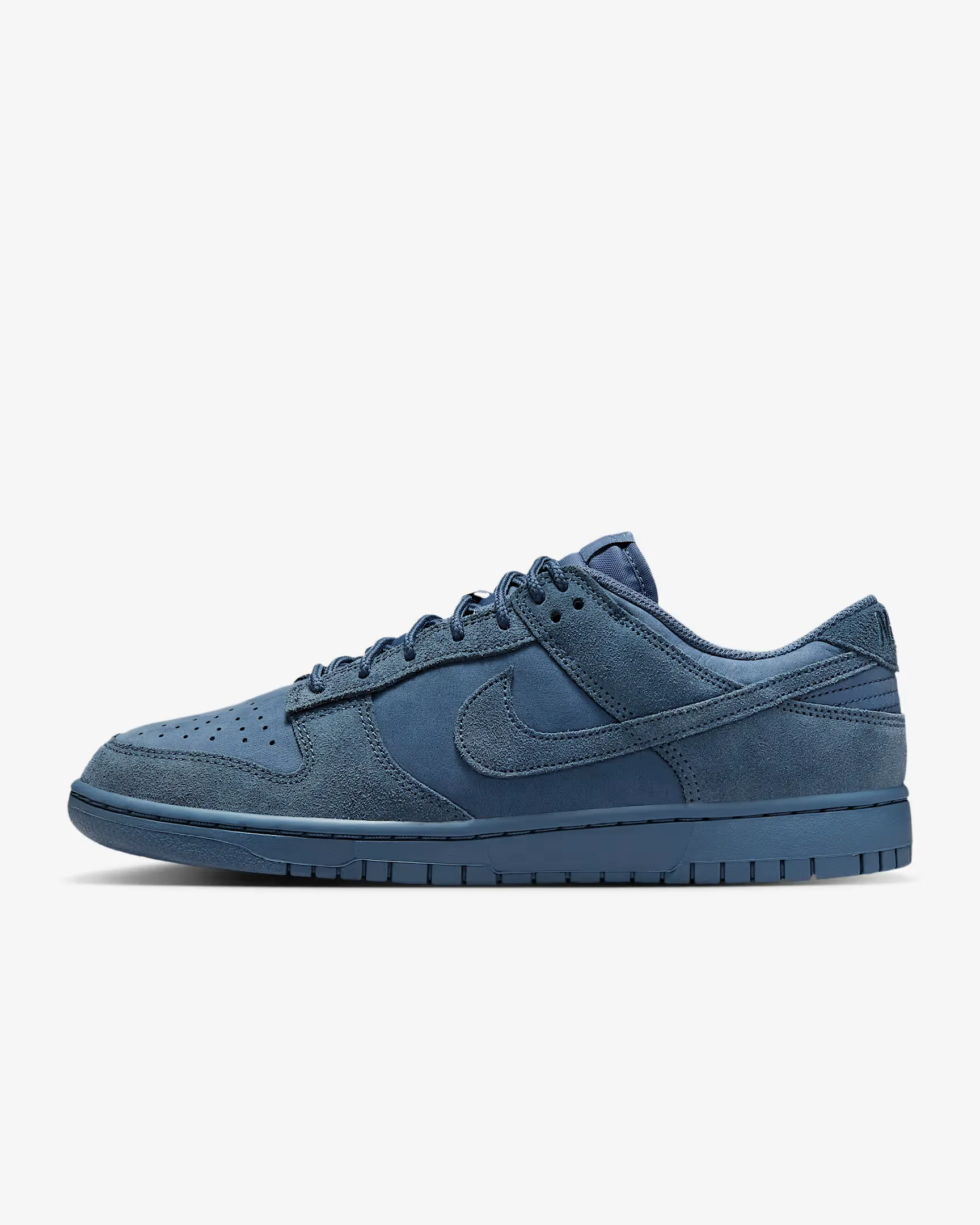 2D4153_Nike-Dunk-Low-Retro-SE_DIFFUSED-BLUE-SUEDE_IB6651-400_img9