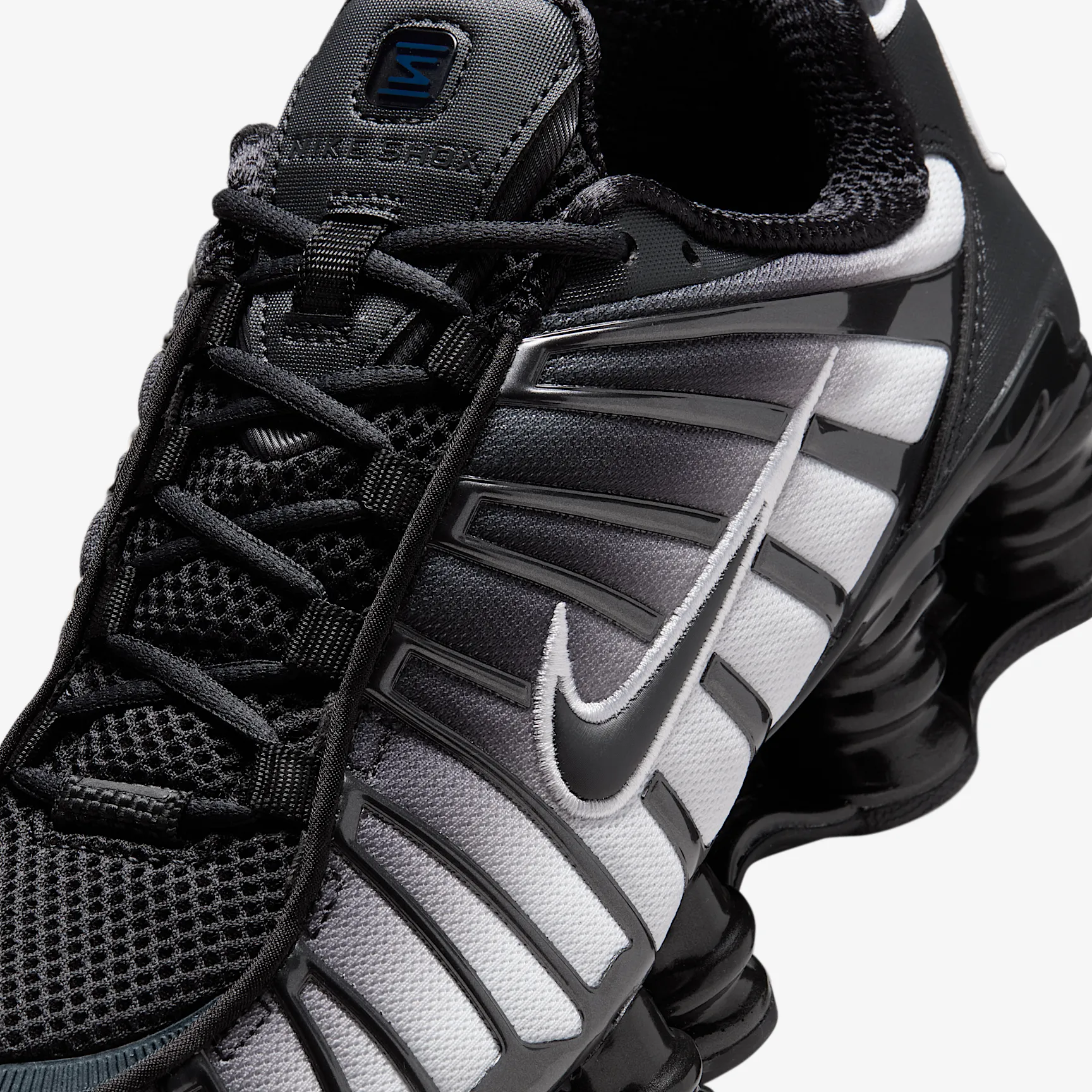 000000_Nike-Shox-TL-Fade-WMNS_BLACK-WHITE_IH1336-002_img6