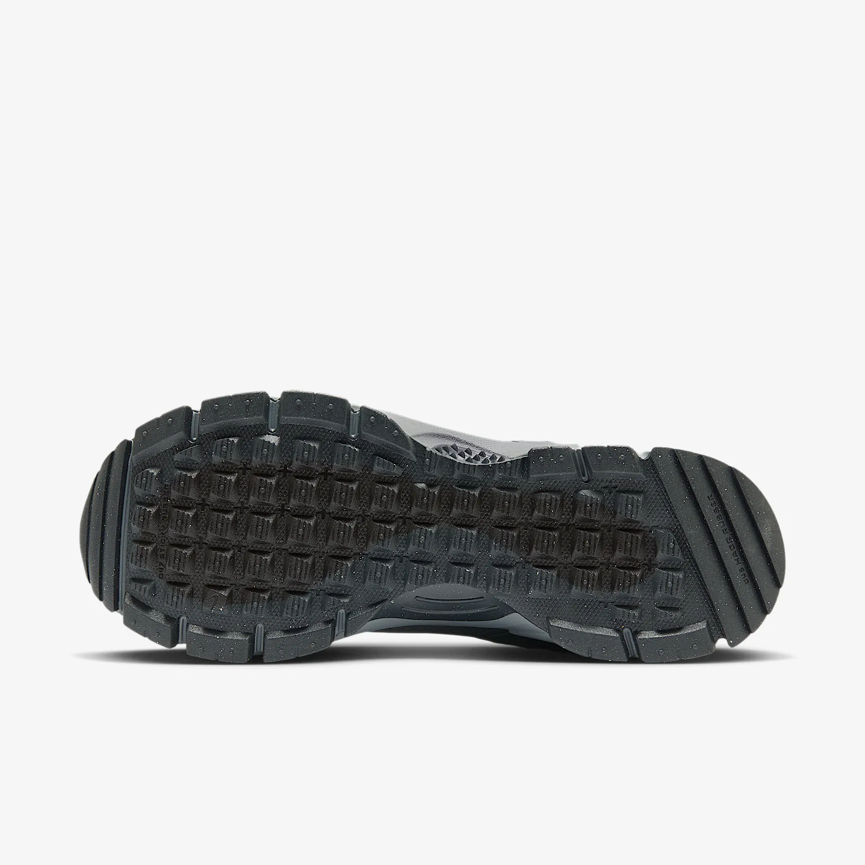 5E686E_Nike-Zoom-Vomero-Roam_METALLIC-PEWTER-COOL-GREY_HV6901-001_img1