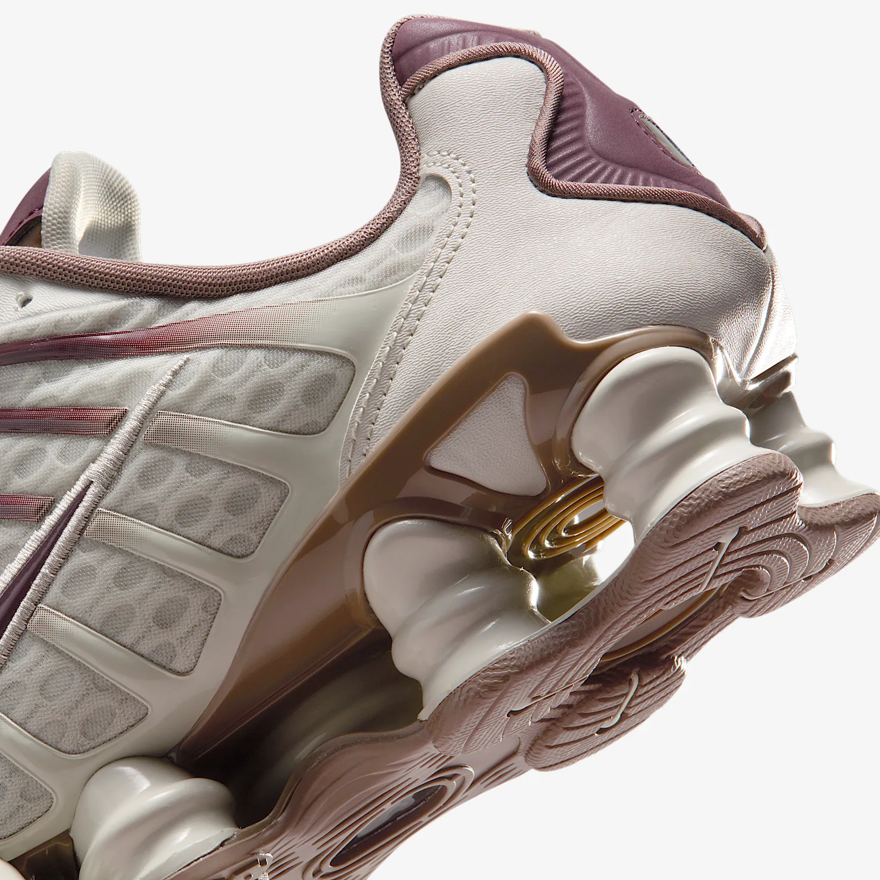 2F1217_Nike-Shox-TL-WMNS_LIGHT-BONE-MINK-BROWN_IM6013-072_img7