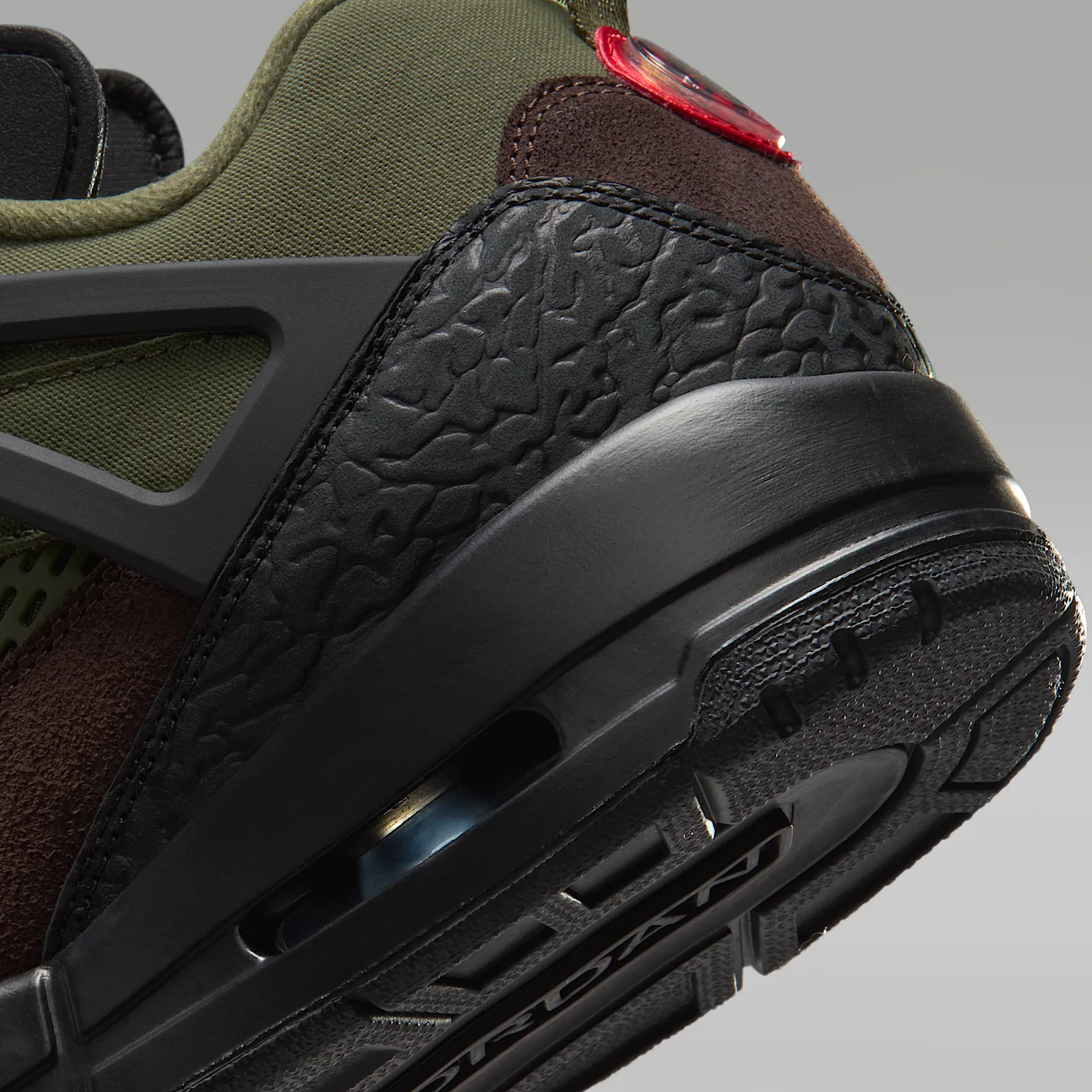 454635_Jordan-Spizike-Low_BEEF-AND-BROCCOLI_IH1782-200_img7