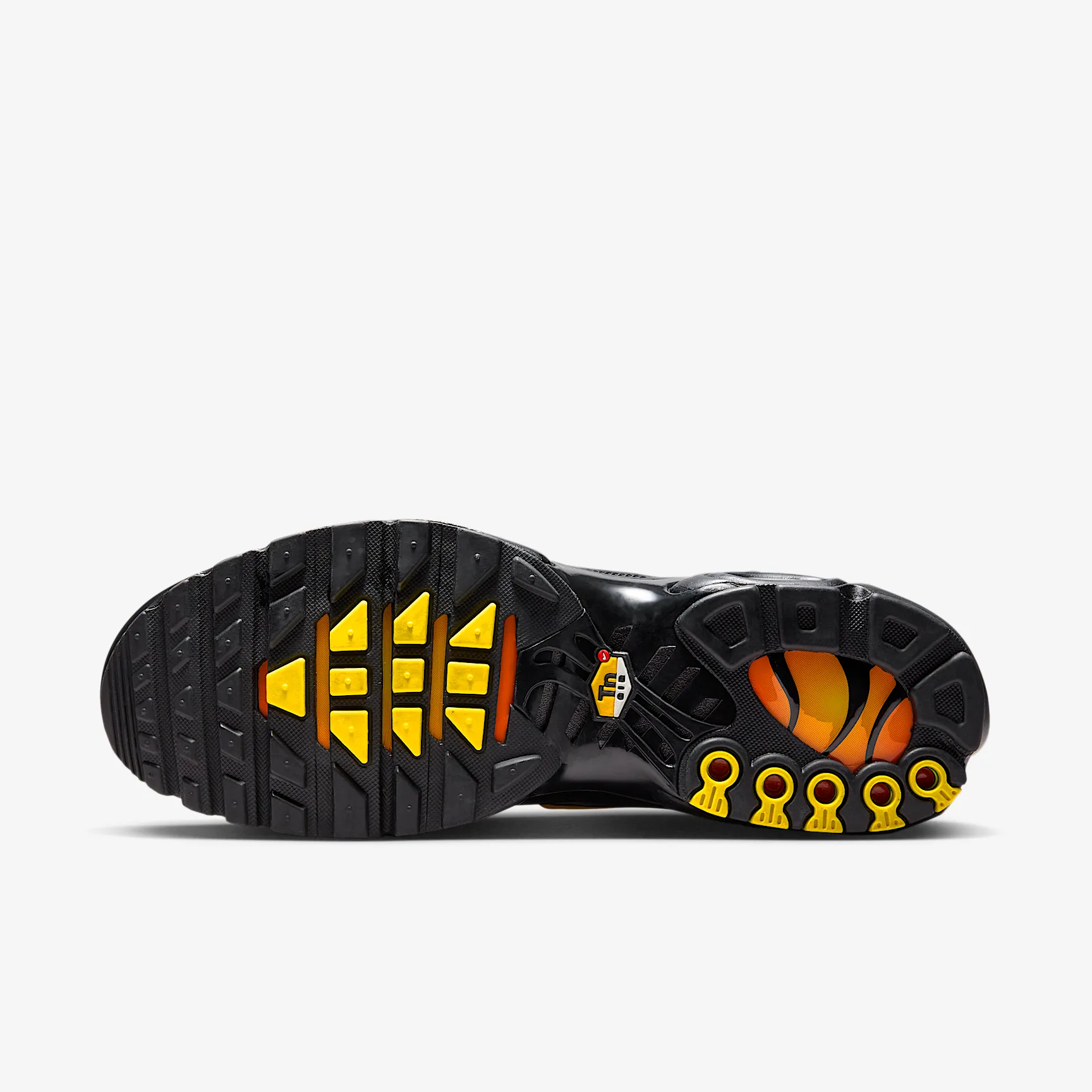 AC5425_Nike-Air-Max-Plus_BLACK-SAFETY-ORANGE_IH4459-010_img1