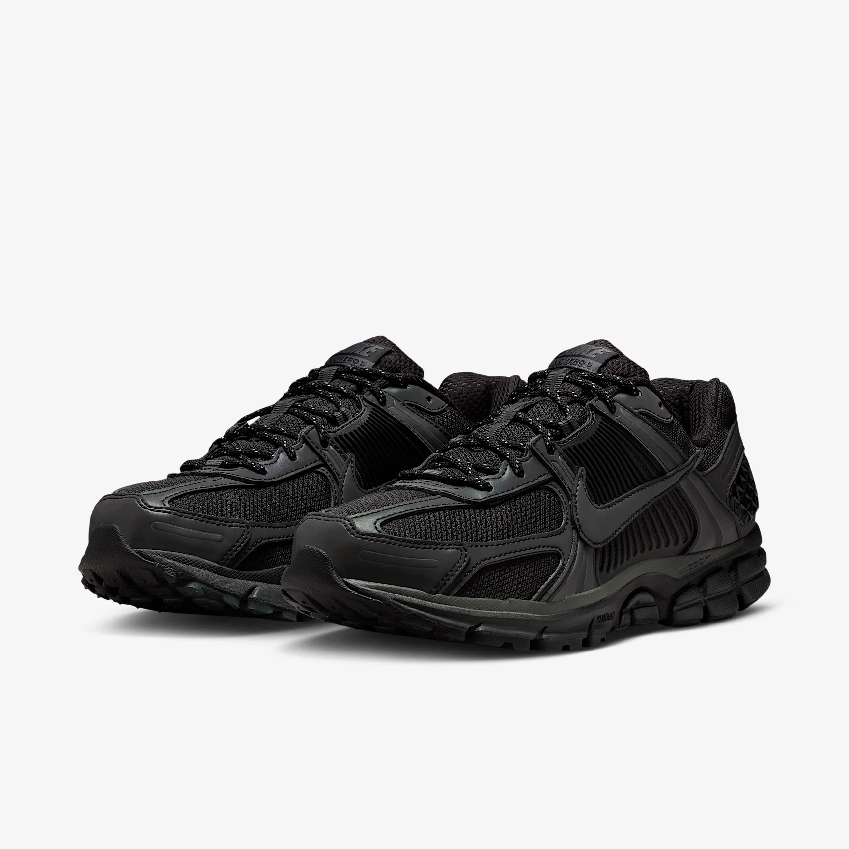 000000_Nike-Zoom-Vomero-5-SE_BLACK-REFLECTIVE_IM6597-001_img4