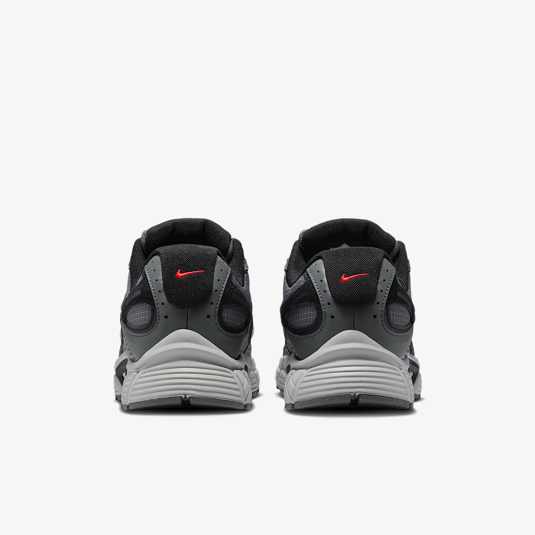 696D70_Nike-V5-RNR-SE_IRON-GREY_IM6769-068_img5
