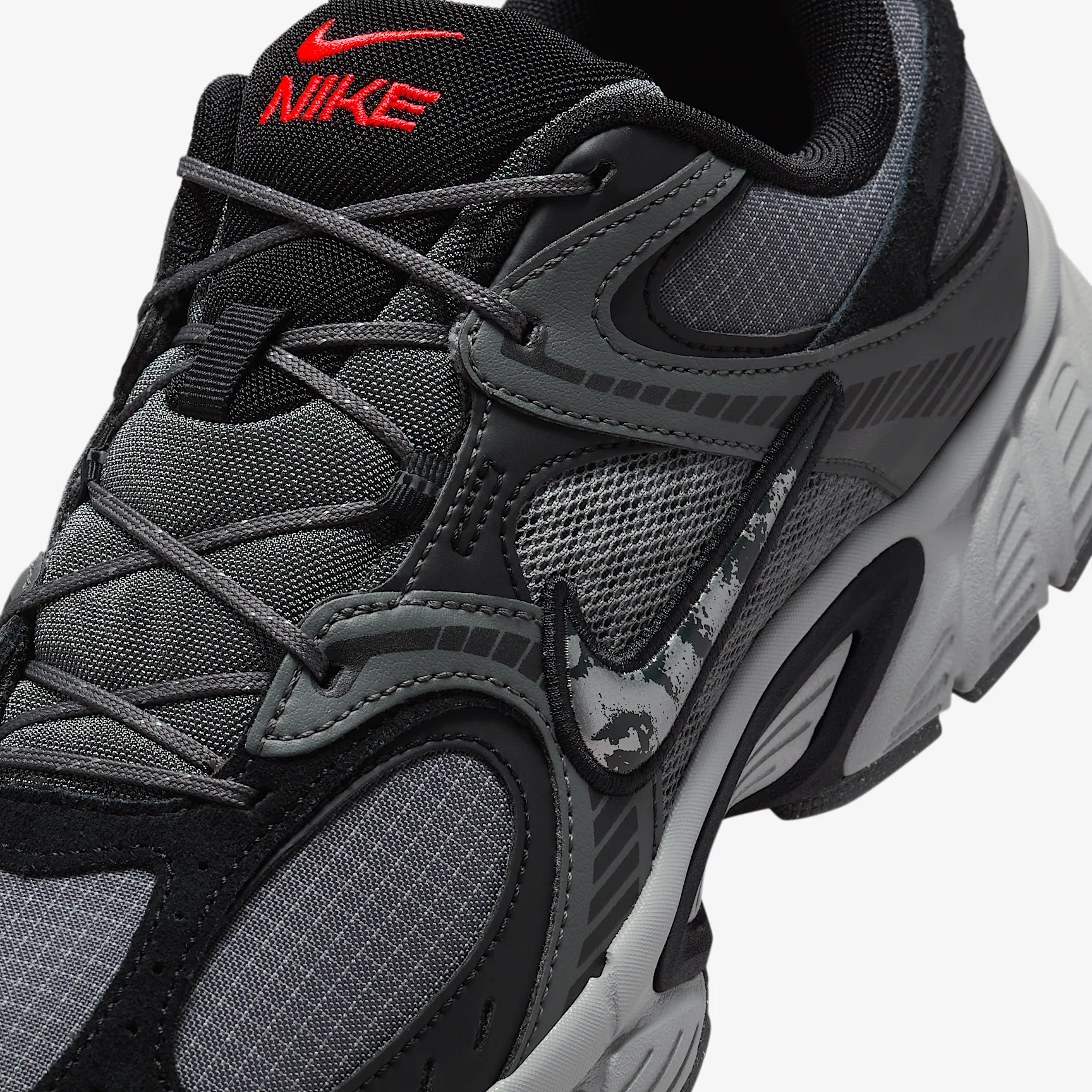 696D70_Nike-V5-RNR-SE_IRON-GREY_IM6769-068_img6