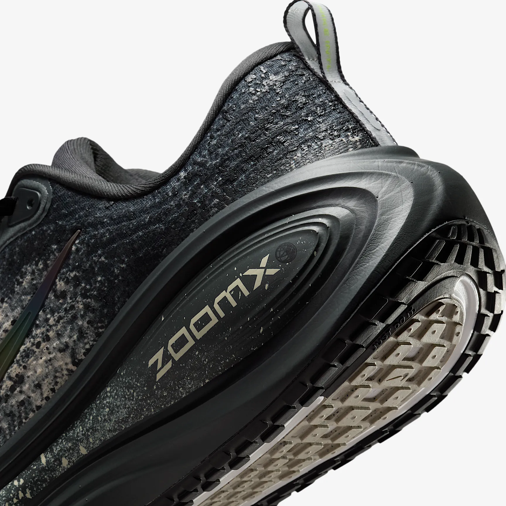 2C2B2B_Nike-Vomero-Plus_ANTHRACITE-OATMEAL_IM6776-060_img7