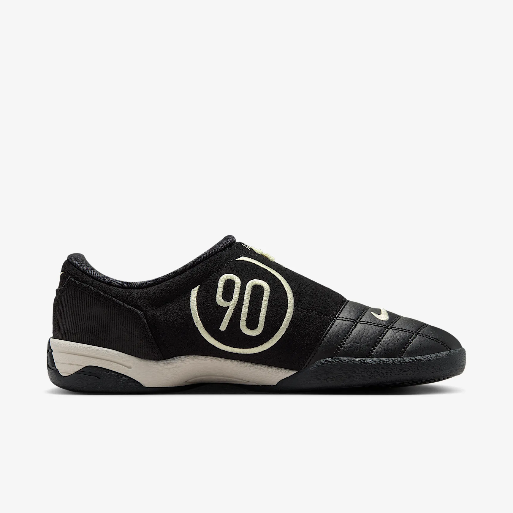 DADBBF_Nike-Total-90_BLACK-SAIL_IO2083-010_img2