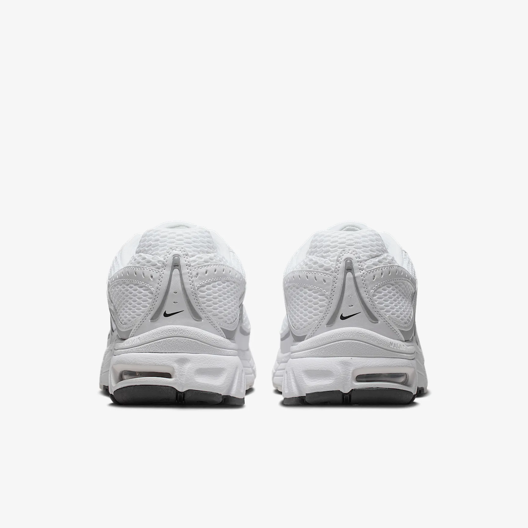 B9B9BB_Nike-Air-Max-Moto-2K_WHITE-METALLIC-SILVER_IO9279-100_img5