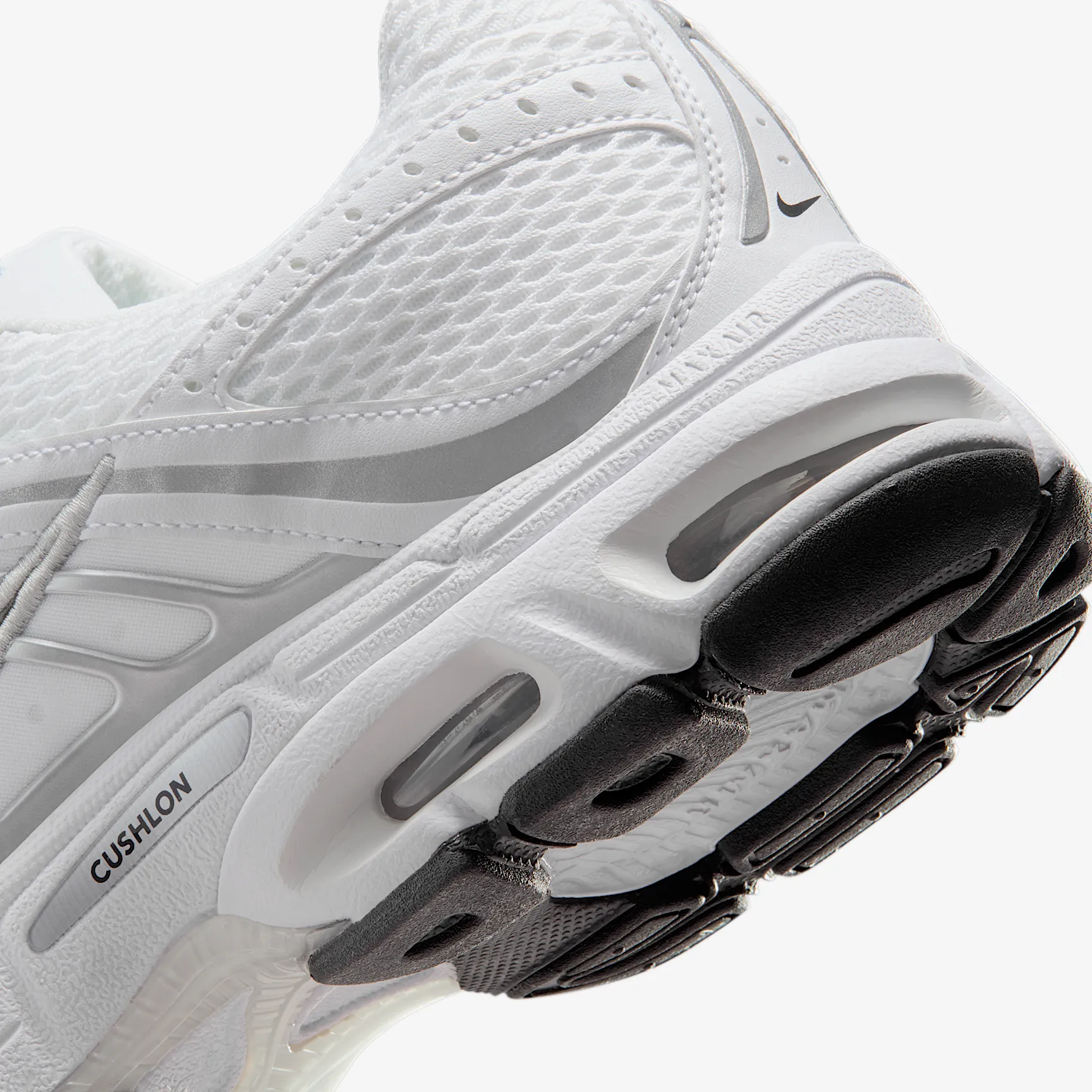 B9B9BB_Nike-Air-Max-Moto-2K_WHITE-METALLIC-SILVER_IO9279-100_img7