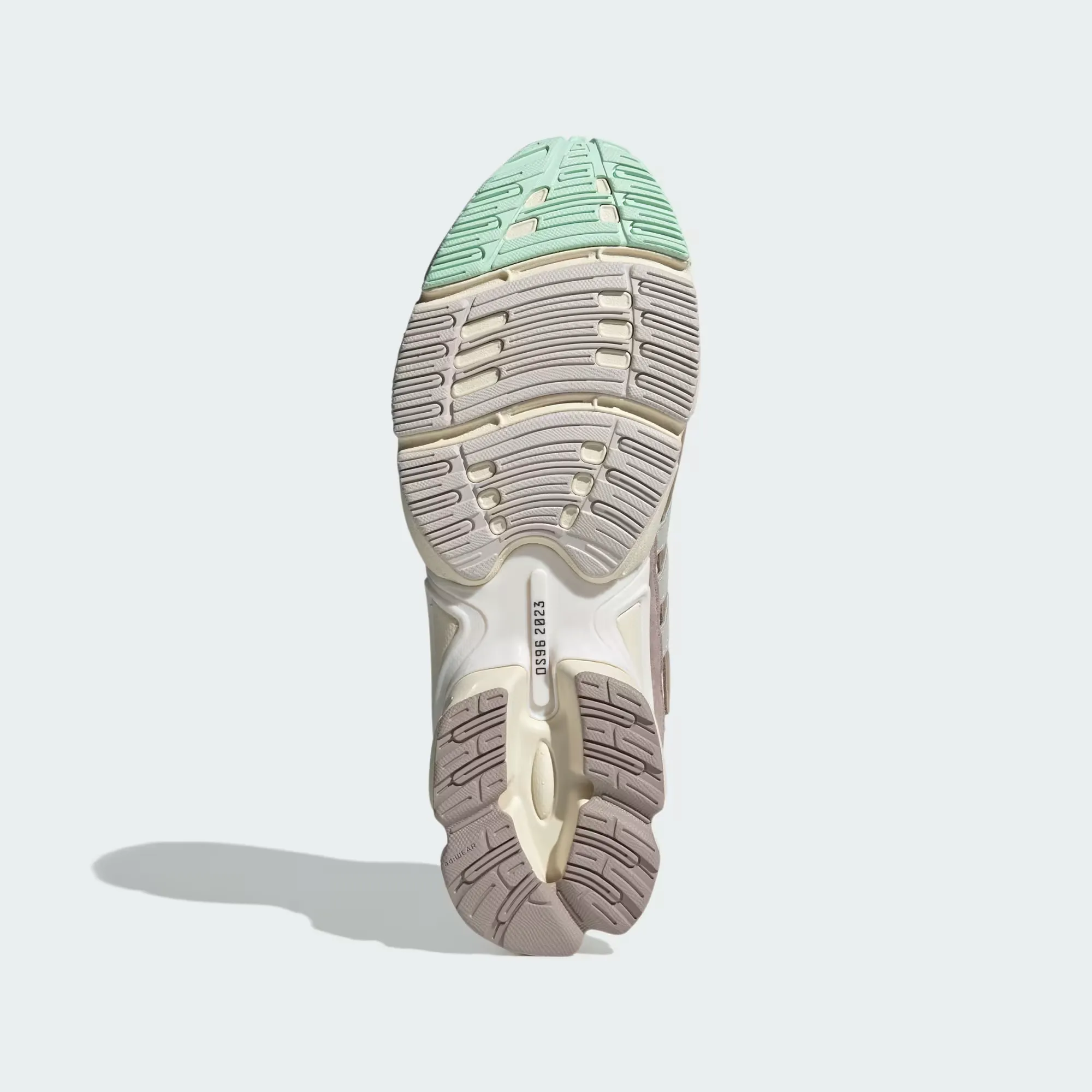 DED8CA_Offspring-x-adidas-Response-Ozweego_CONSORTIUM-CUP_JI2066_img2