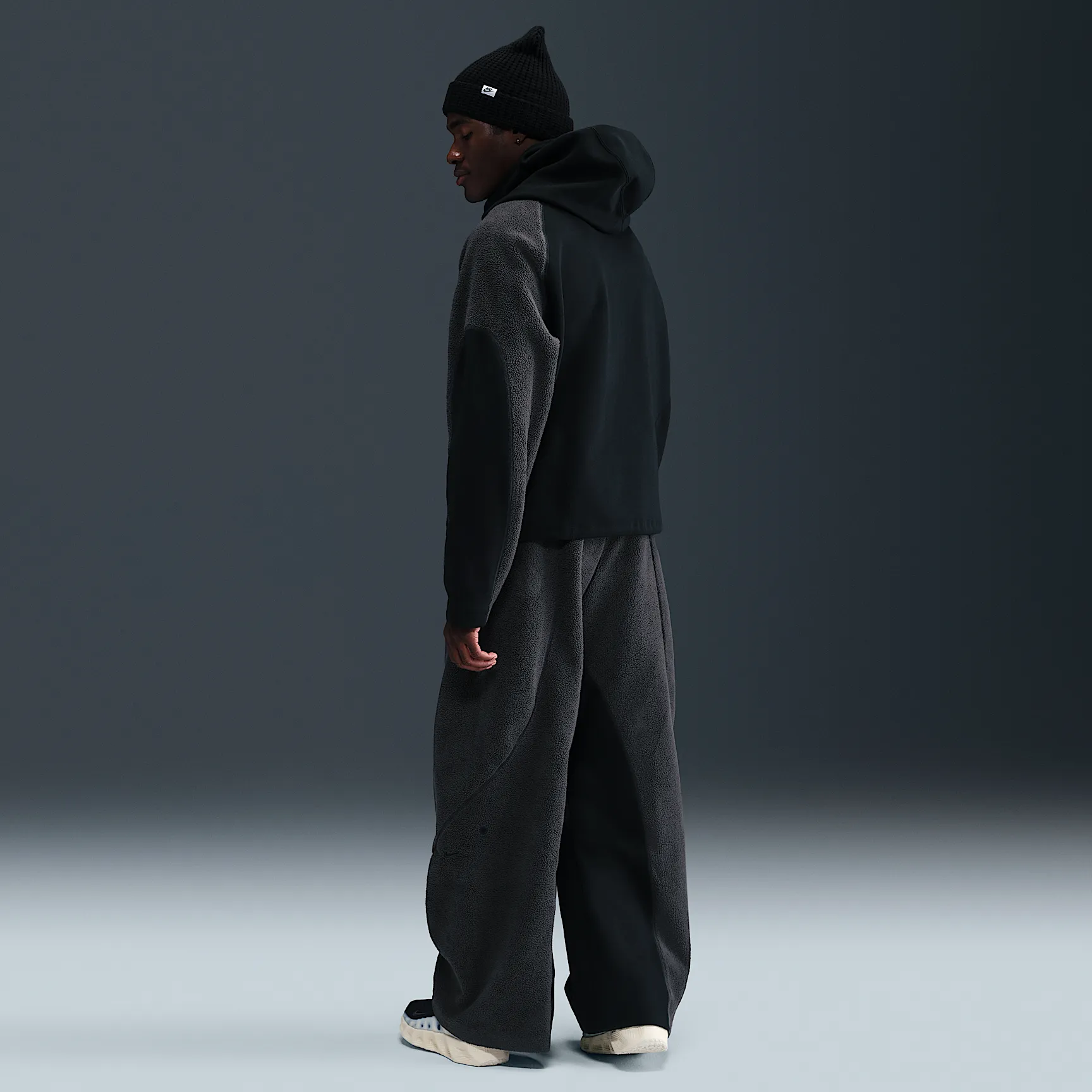 000000_Nike-Tech-Boreas-Oversized-Hoodie_BLACK_IB3363-010_img5