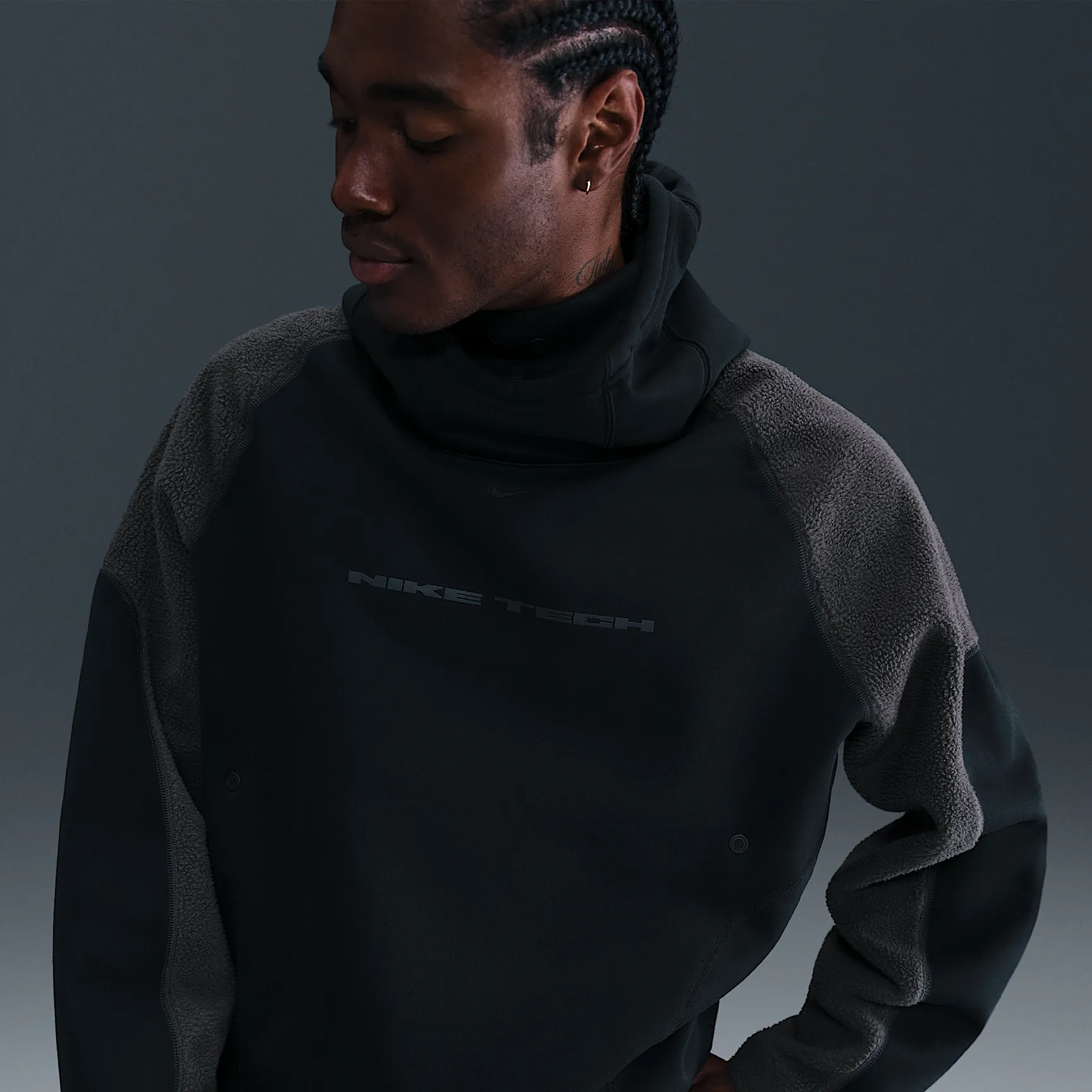 000000_Nike-Tech-Boreas-Oversized-Hoodie_BLACK_IB3363-010_img0