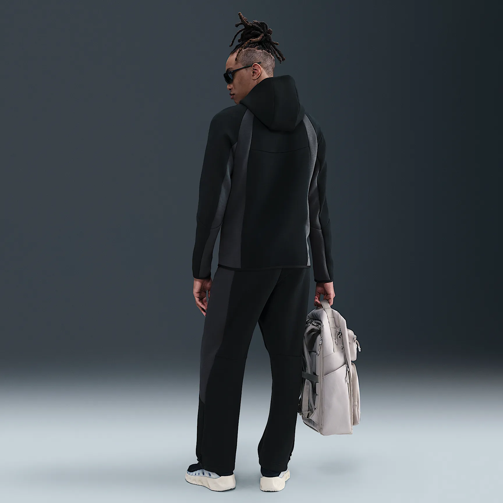 000000_Nike-Tech-Colour-Block-Open-Hem-Fleece-Trousers_BLACK_IF1323-010_img3