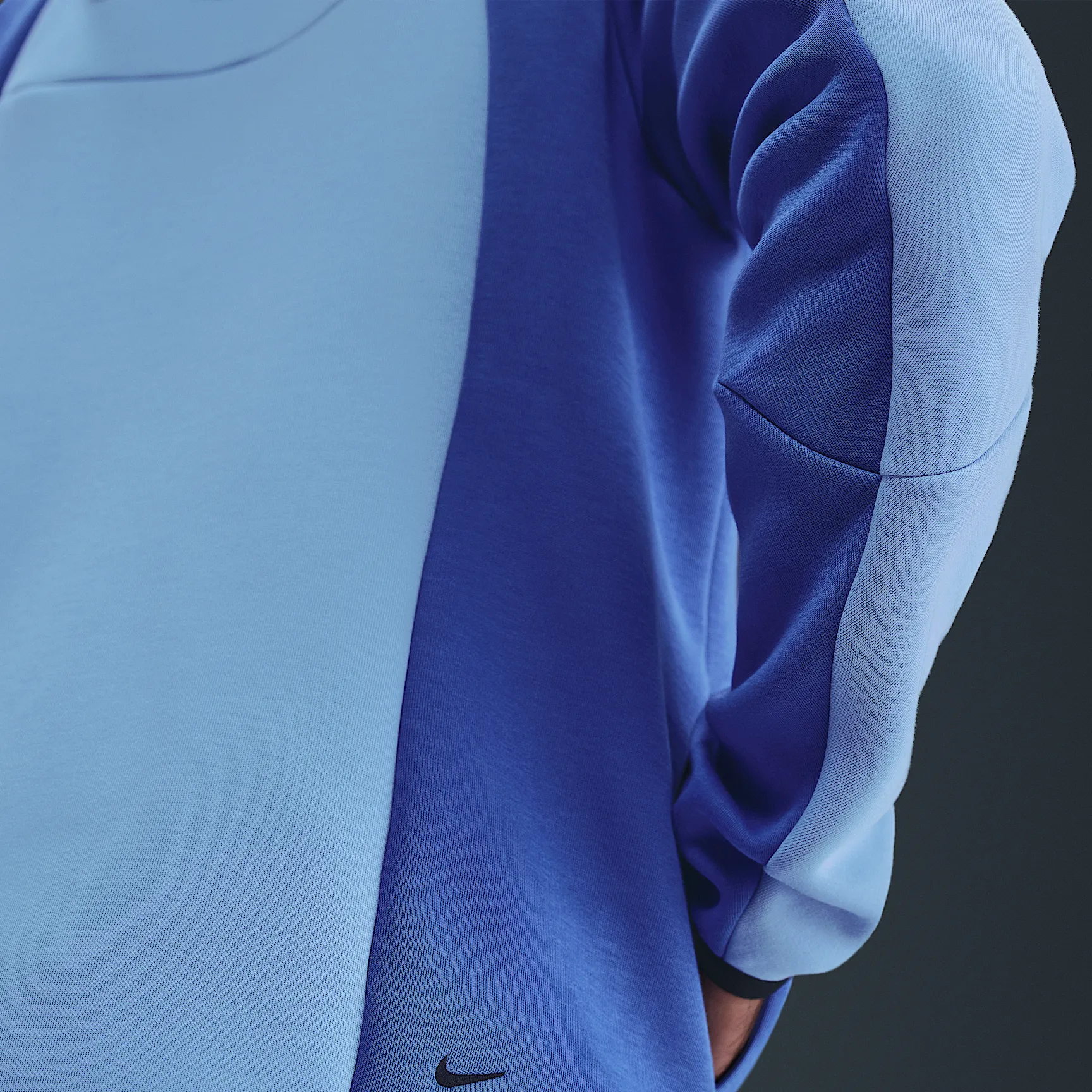 7FA7CD_Nike-Tech-Colour-Block-Full-Zip-Fleece-Windrunner-Jacket_COMET-BLUE_IF1325-468_img1
