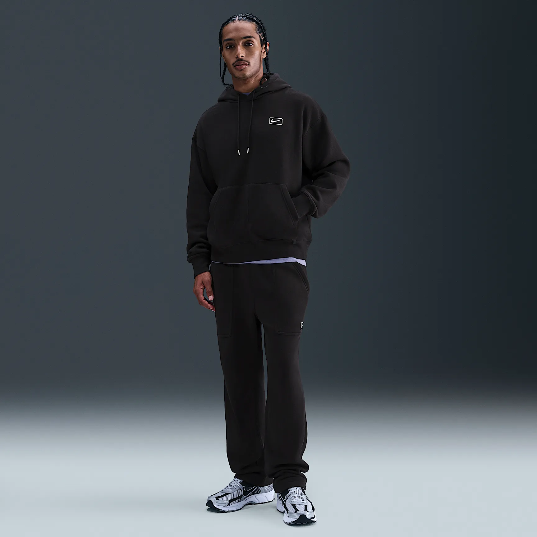 000000_Nike-Pullover-Hoodie_BLACK_IQ2769-010_img4