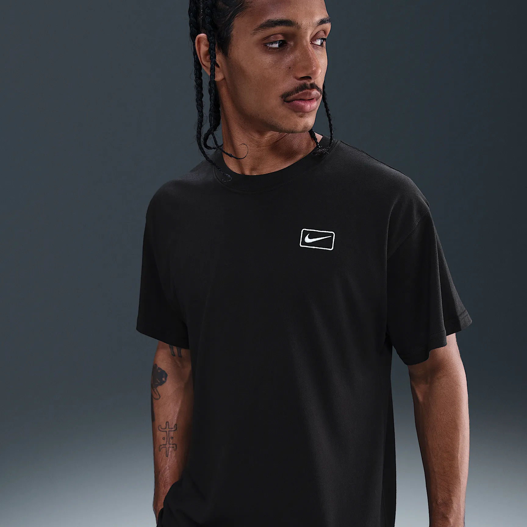 000000_Nike-T-Shirt_BLACK_IQ2766-010_img0