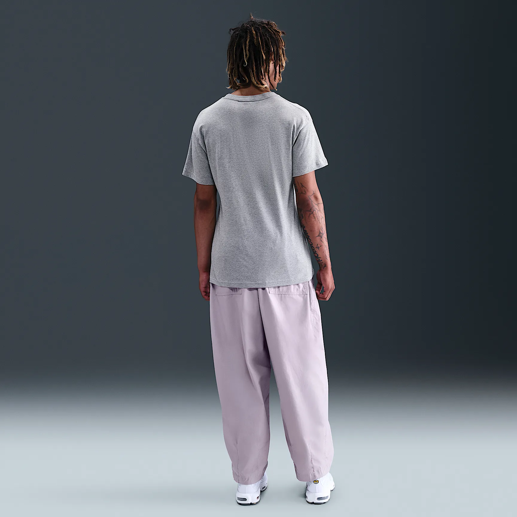 AFACB7_Nike-T-Shirt_DARK-GREY-HEATHER_IQ2766-063_img4