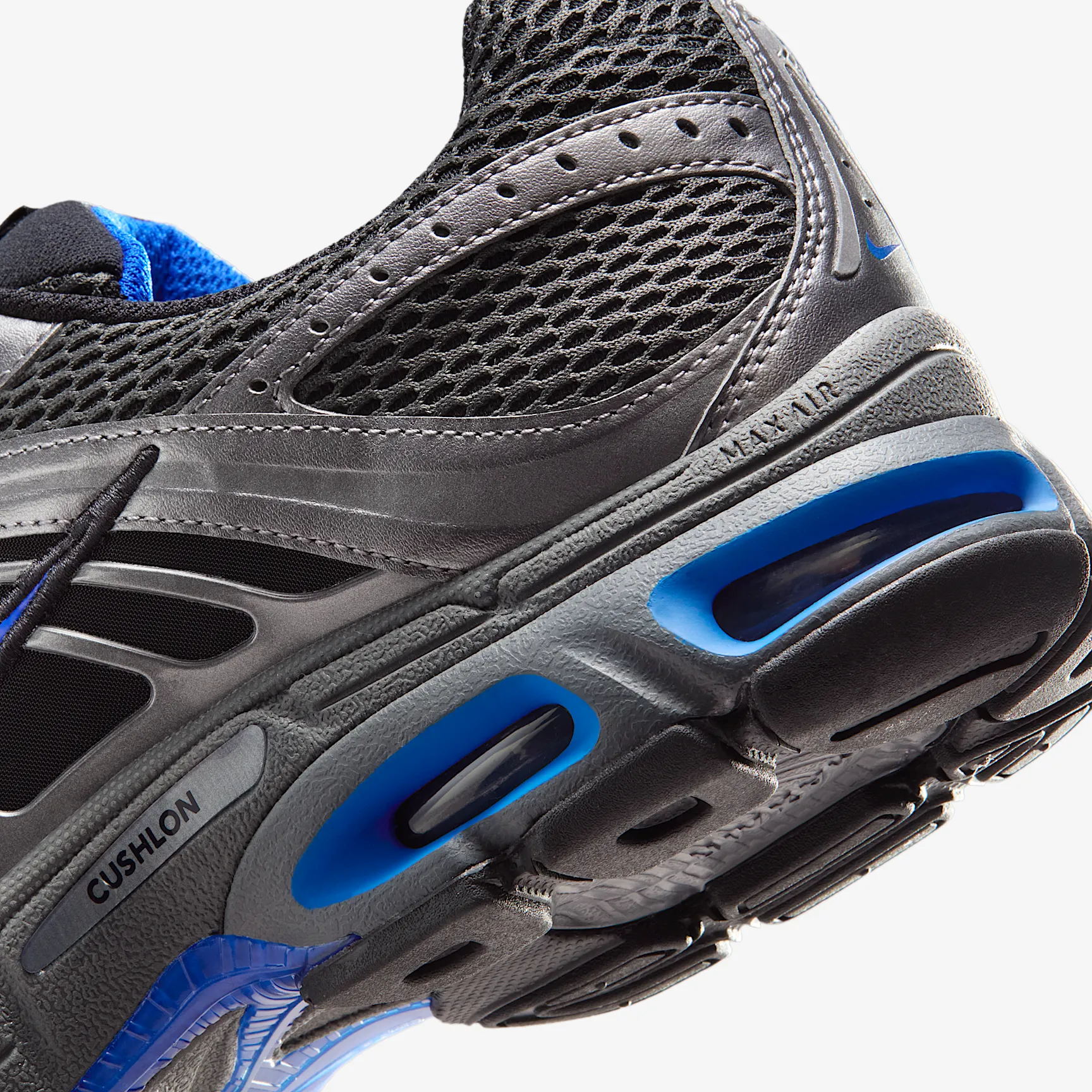 0840D7_Nike-Air-Max-Moto-2K_BLACK-ROYAL_IO9279-003_img7