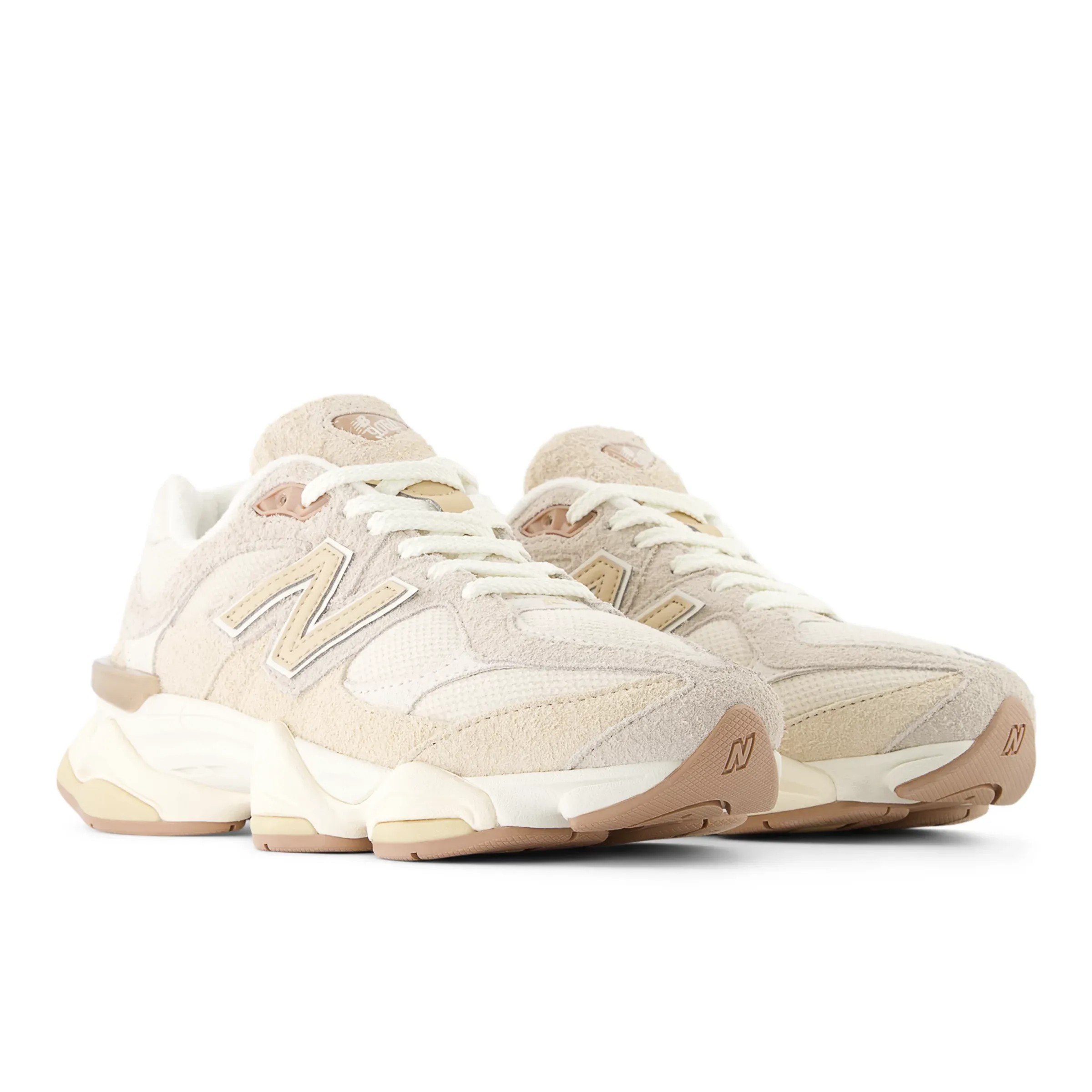 E8E0CC_New-Balance-9060_BISQUE-SEA-SALT_U9060CCB_img1