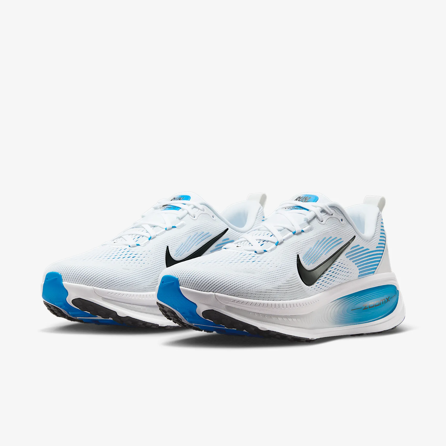0E658E_Nike-Vomero-18_WHITE-BLUE-HERO_HM6803-109_img4