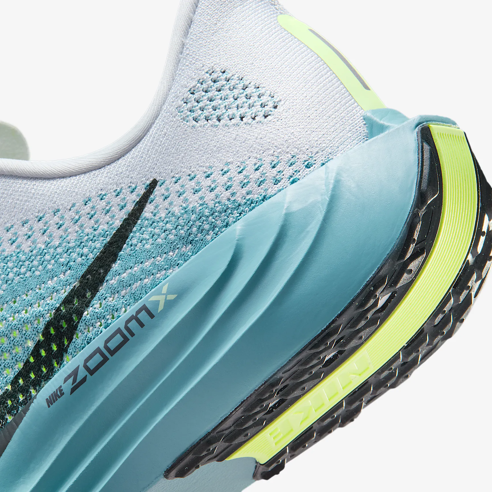 619EAA_Nike-Pegasus-Plus_PURE-PLATINUM-DENIM-TURQUOISE_FQ7262-012_img7