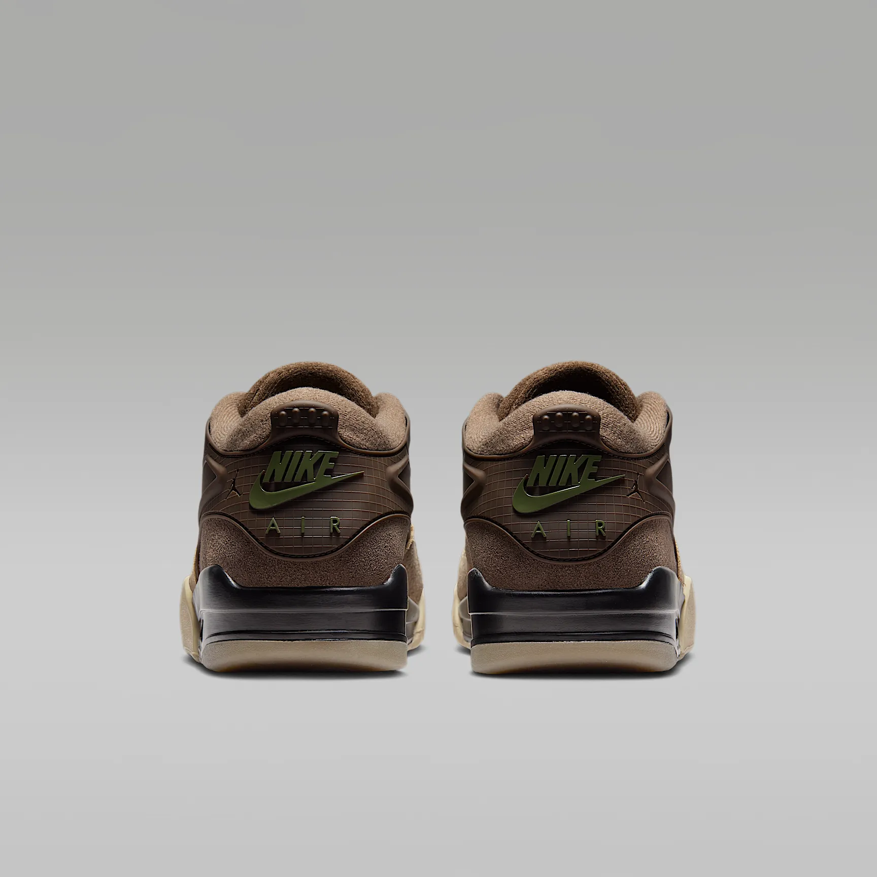 967F6A_Air-Jordan-4-RM_IRONSTONE_FQ7939-022_img5