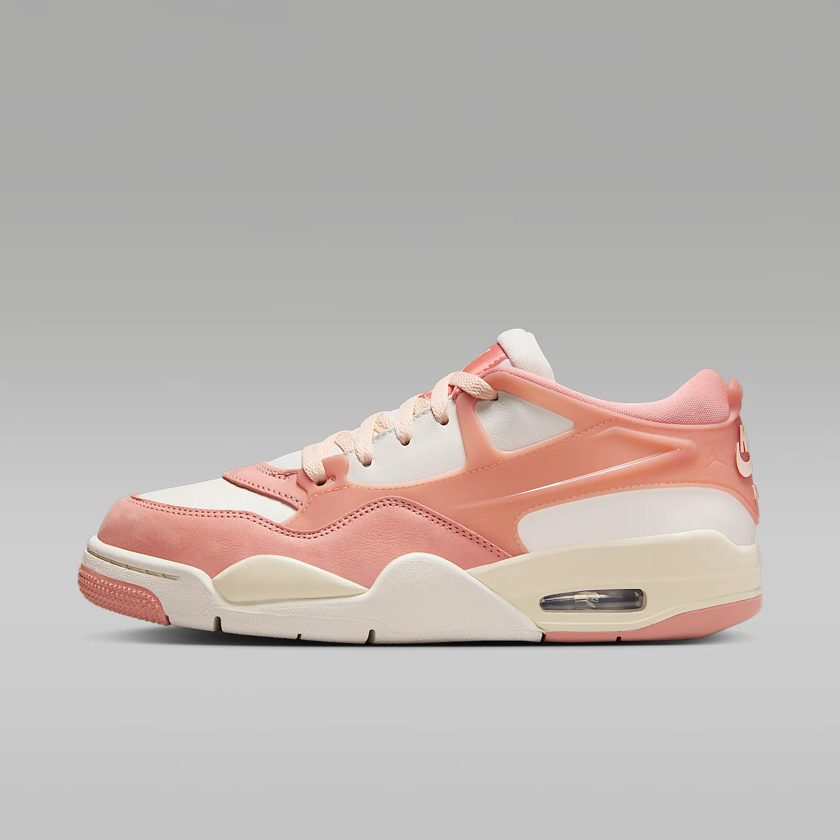 D68B80_Air-Jordan-4-RM-WMNS_GUAVA-ICE_FQ7940-808_img0
