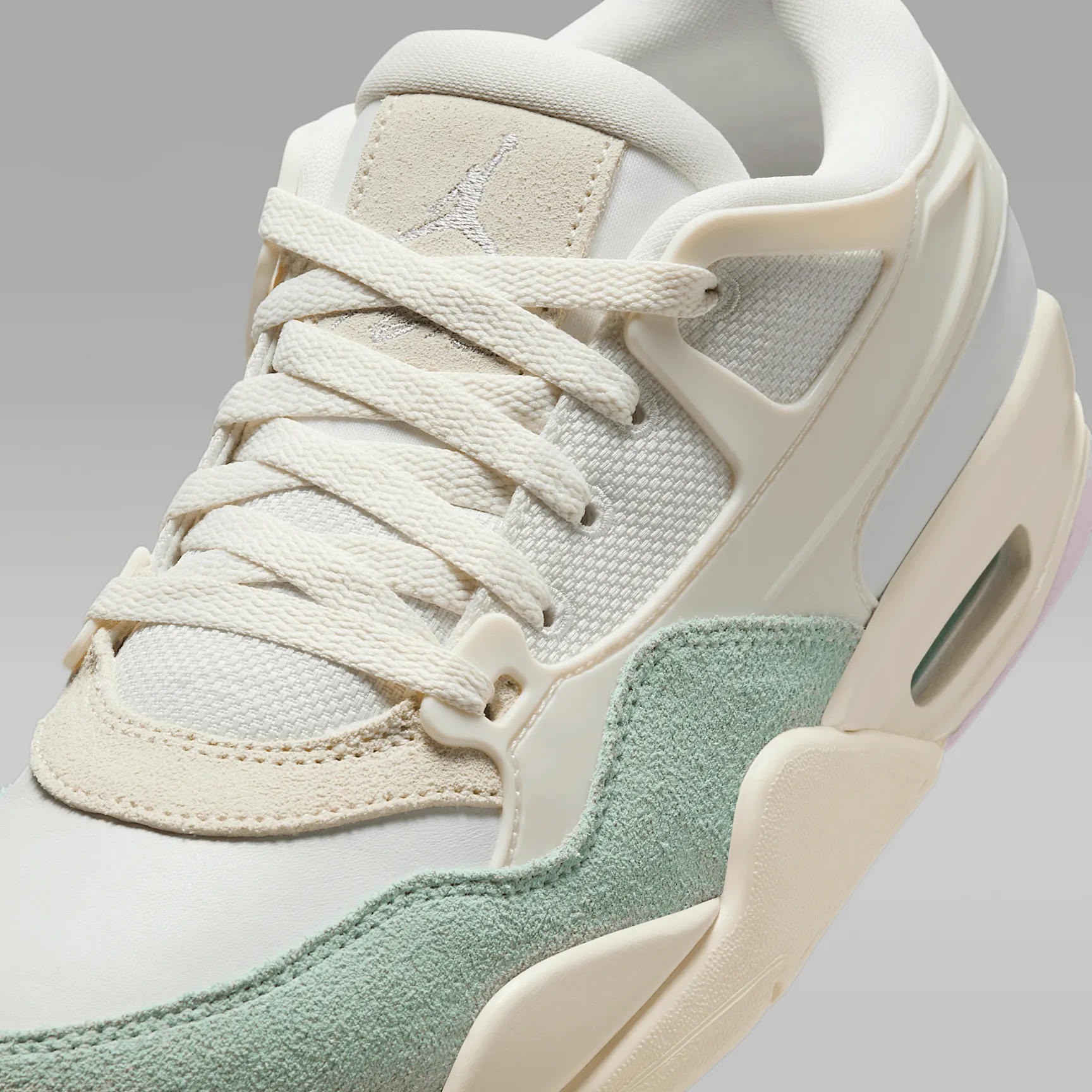 BDCBBE_Air-Jordan-4-RM-WMNS_EASTER_IB7408-133_img6