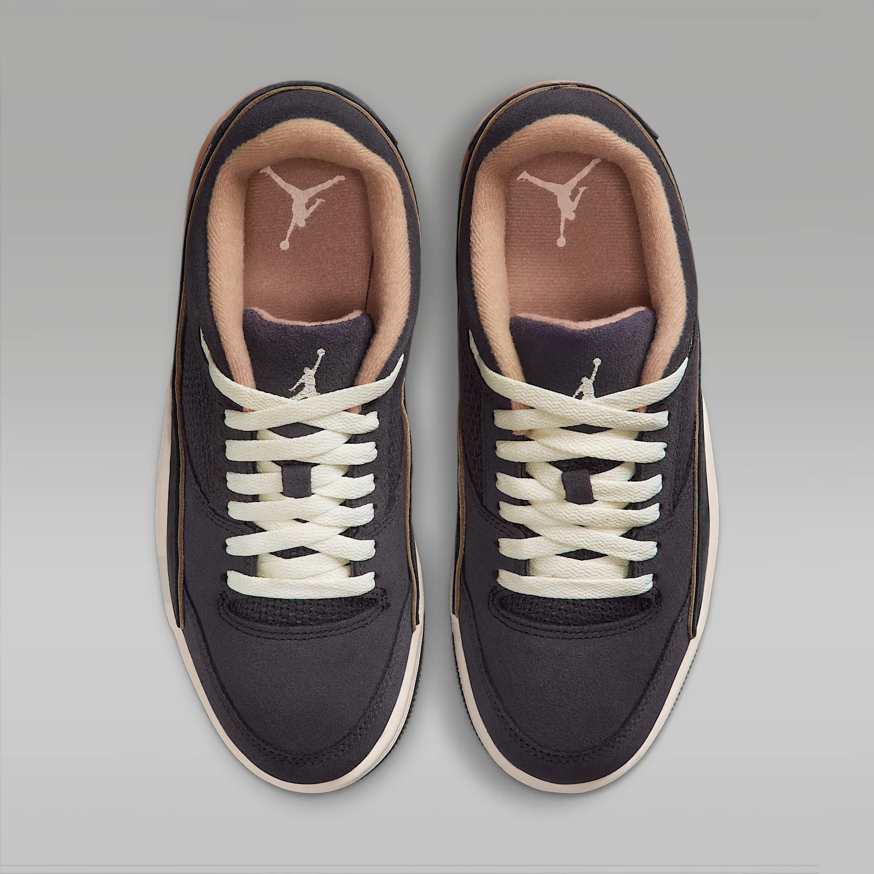 1E121C_Jordan-Flight-Court-WMNS_ANTHRACITE_FZ9854-001_img3