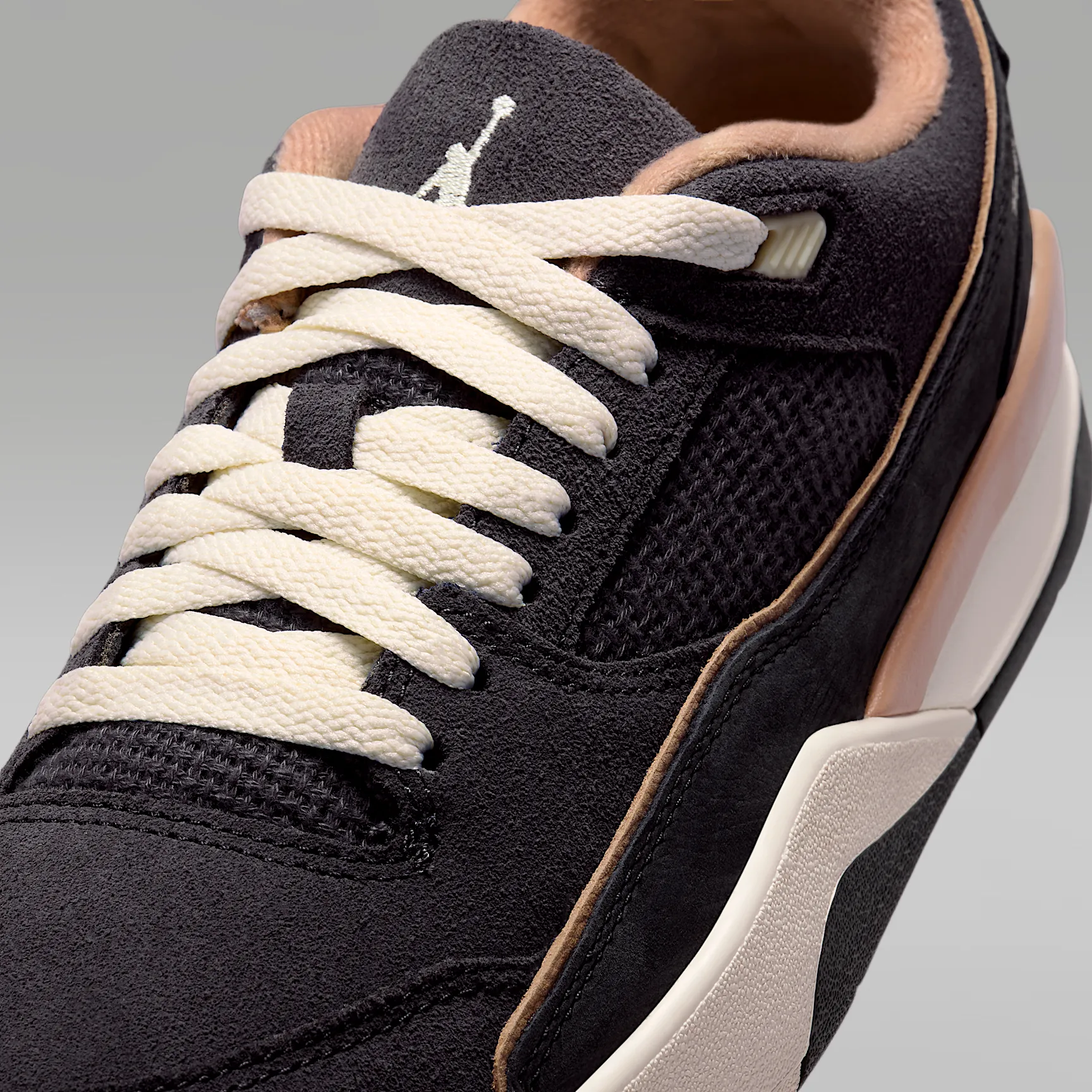 1E121C_Jordan-Flight-Court-WMNS_ANTHRACITE_FZ9854-001_img6