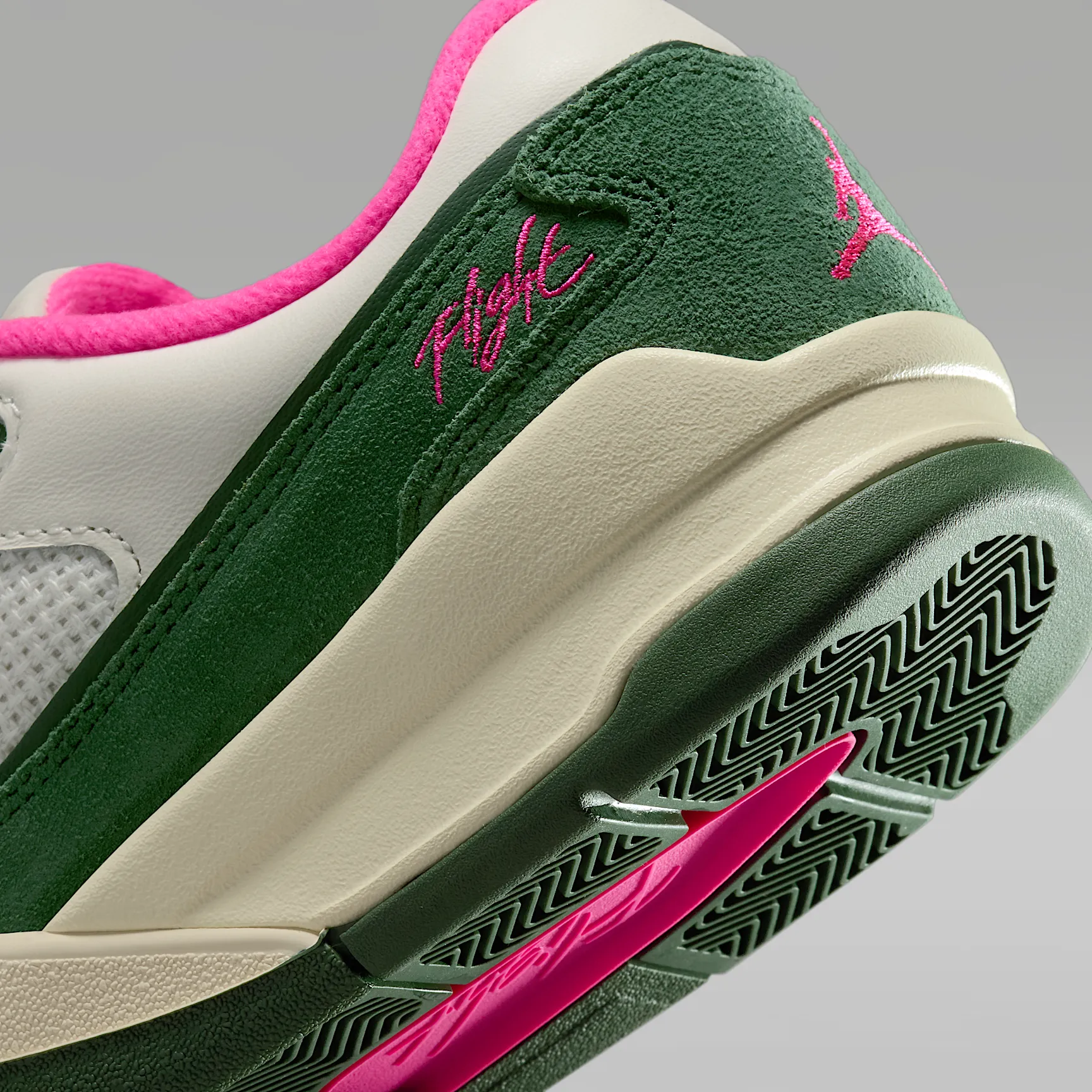 A8A098_Jordan-Flight-Court-WMNS_SAIL-FIR_FZ9854-106_img7