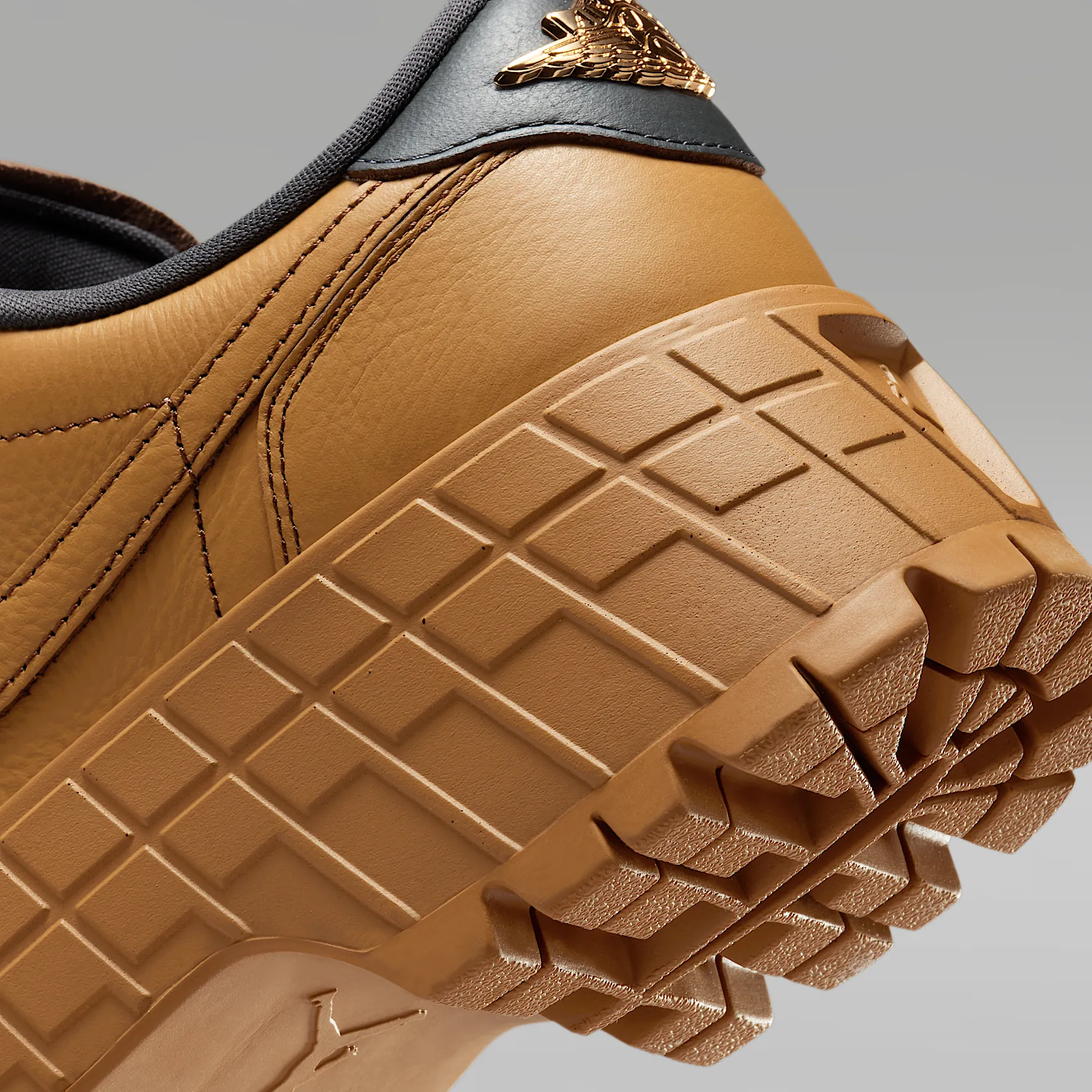 88511D_Air-Jordan-1-Brooklyn-Low-WMNS_WHEAT_HF3184-700_img7