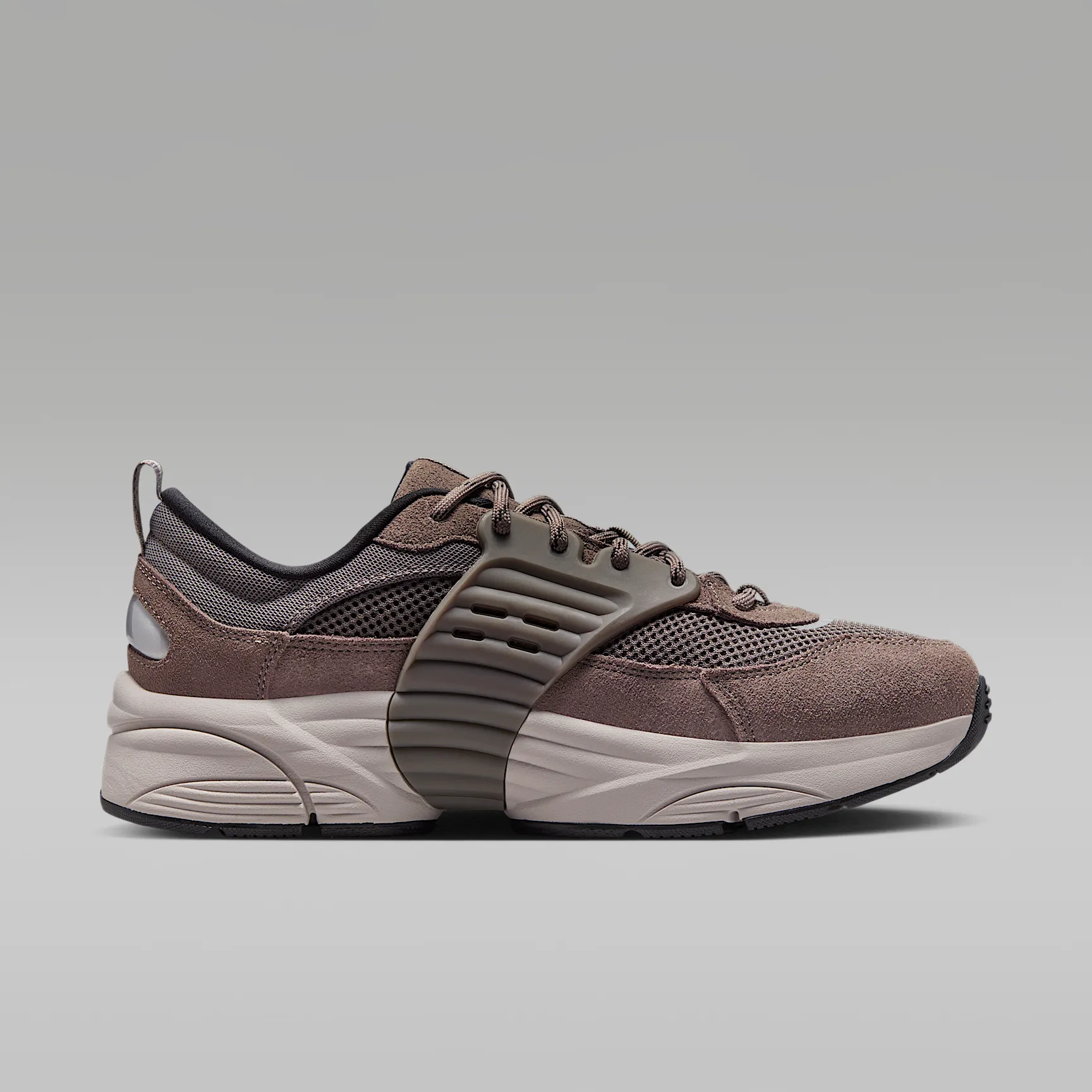 908380_Jordan-Trunner_CAVE-STONE_IB3722-201_img2