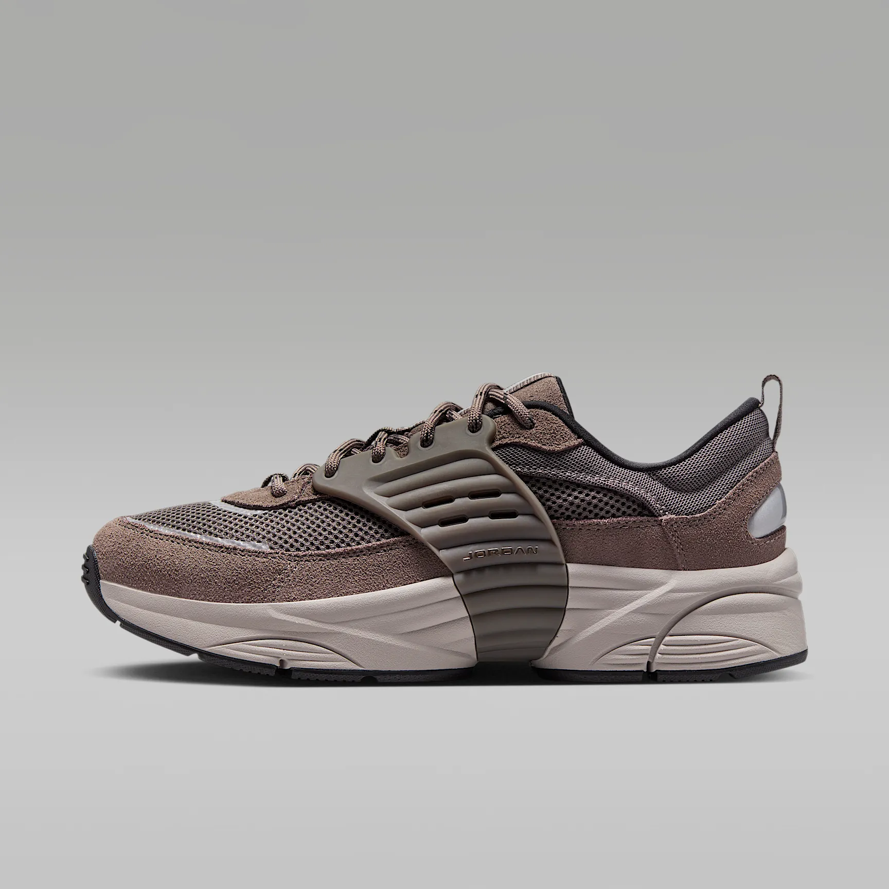 908380_Jordan-Trunner_CAVE-STONE_IB3722-201_img0