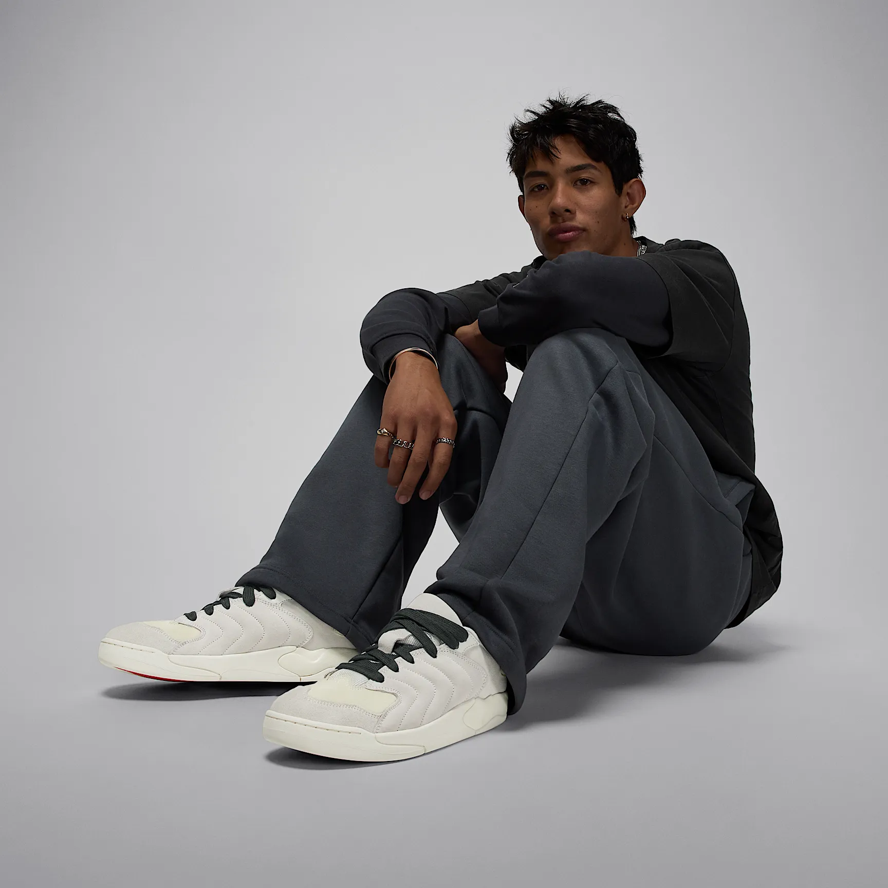 000000_Jordan-Session_PHANTOM_IB3731-002_img8