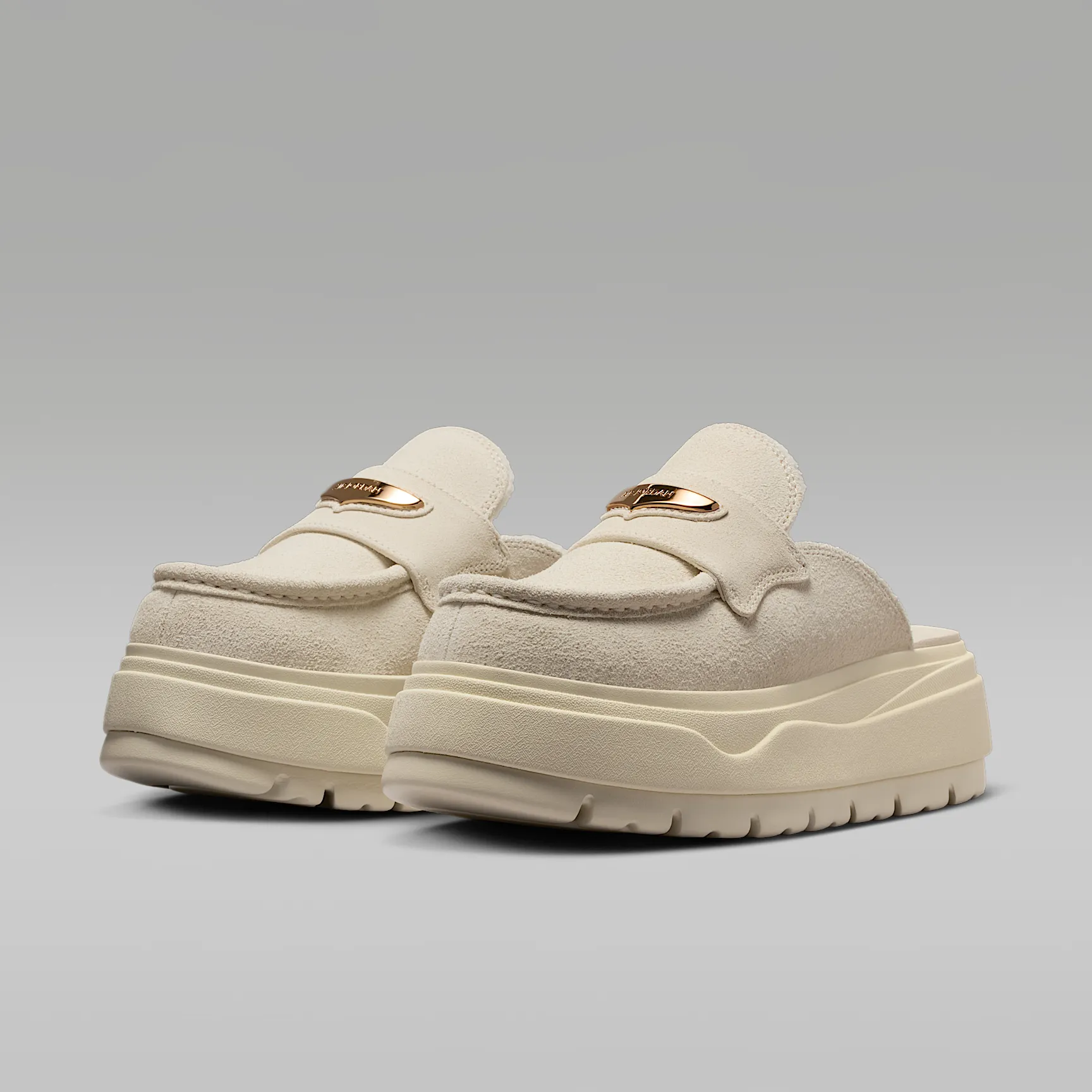 978971_Air-Jordan-Mule_SOFT-PEARL_IM6663-071_img5