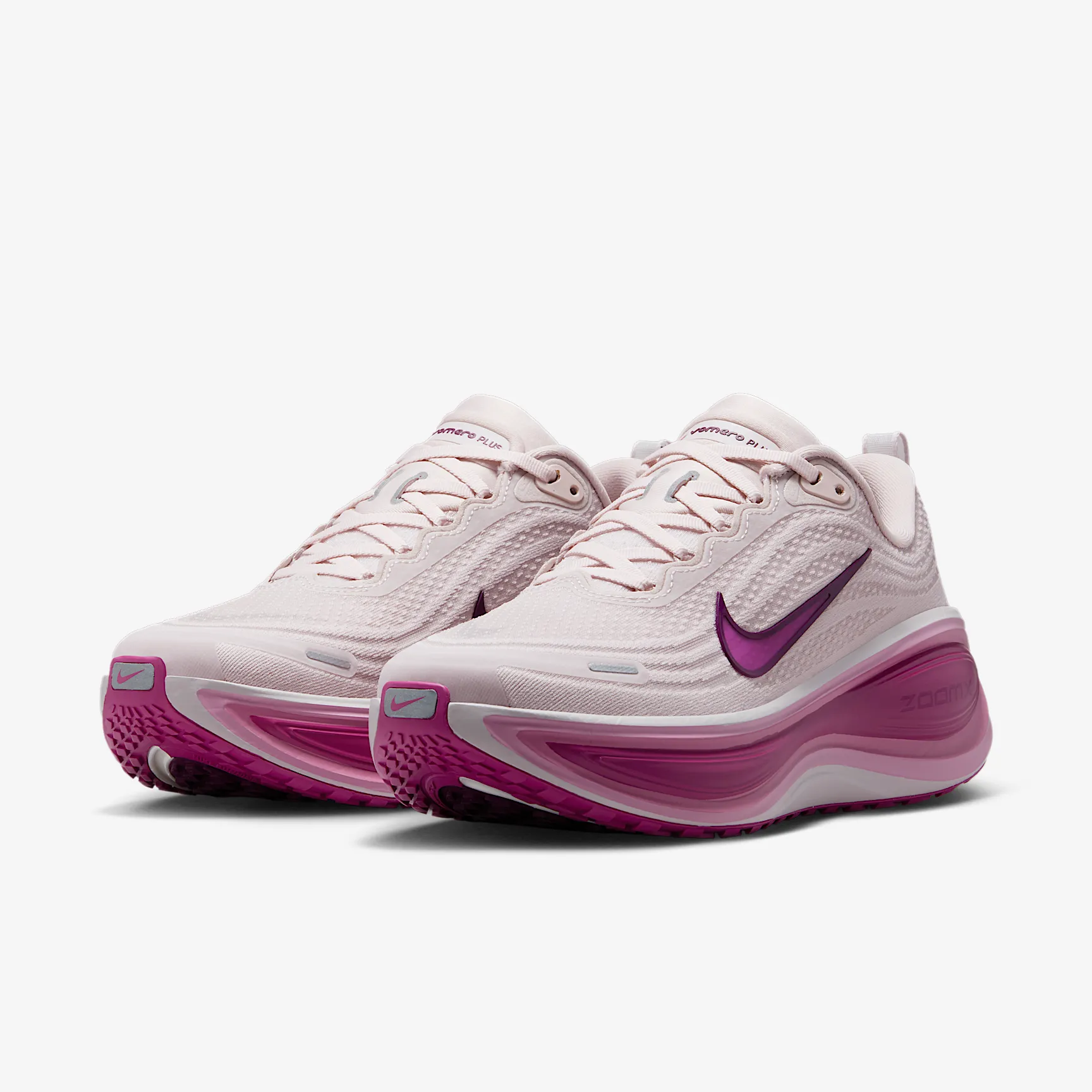 822F54_Nike-Vomero-Plus_SILT-RED-SWEET-BEET_HV8154-602_img4