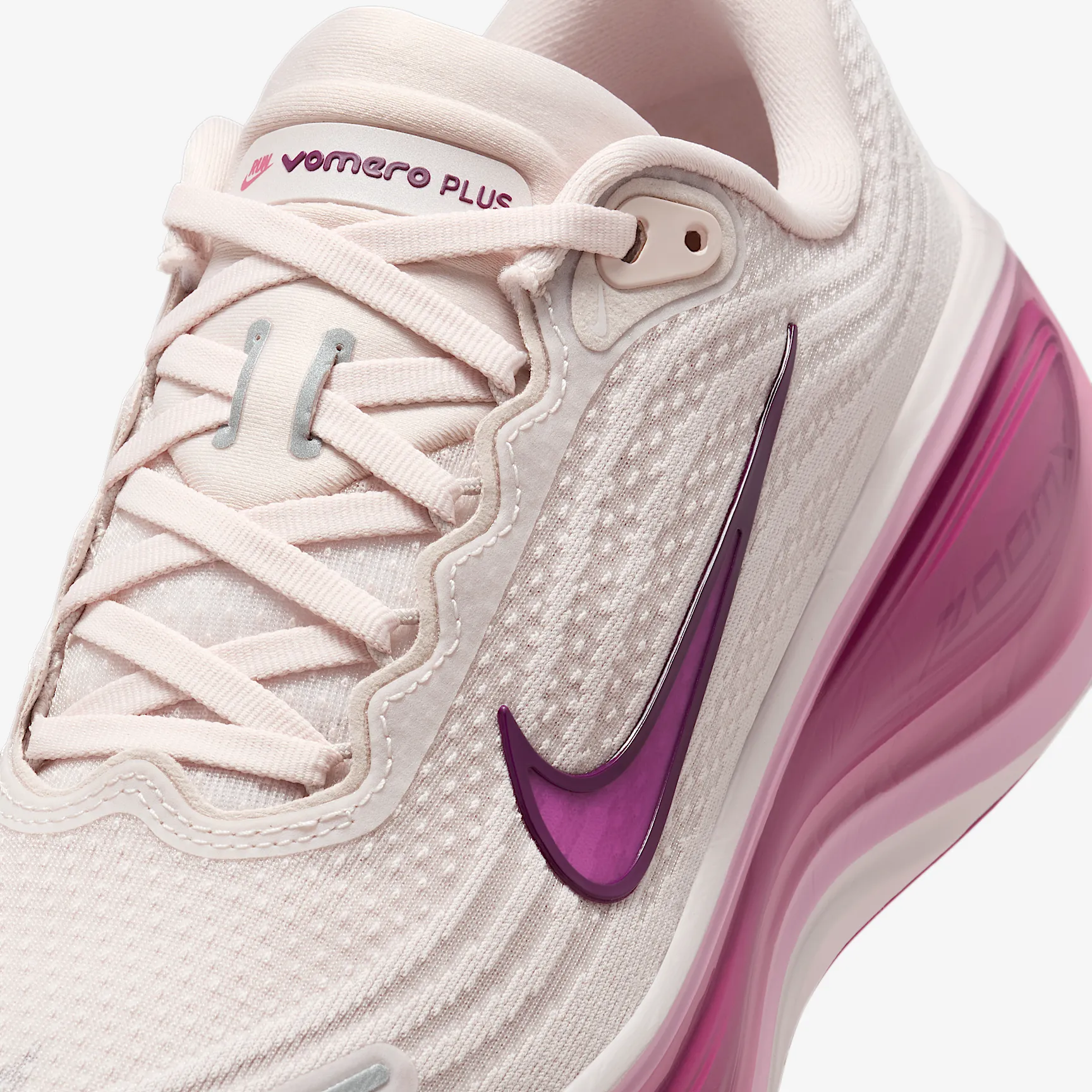 822F54_Nike-Vomero-Plus_SILT-RED-SWEET-BEET_HV8154-602_img6