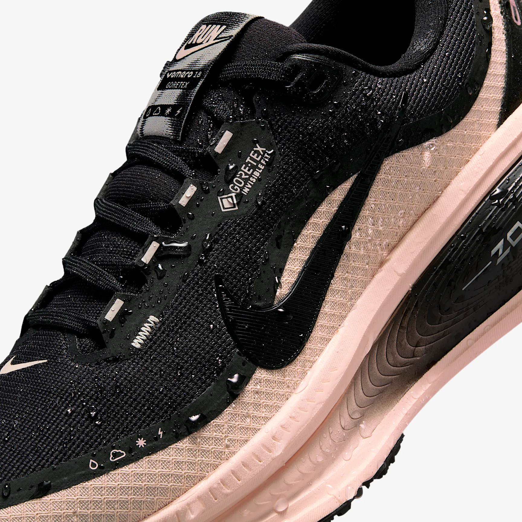 EEC0B8_Nike-Vomero-18-Gore-Tex_BLACK-PINK_HQ7002-003_img10