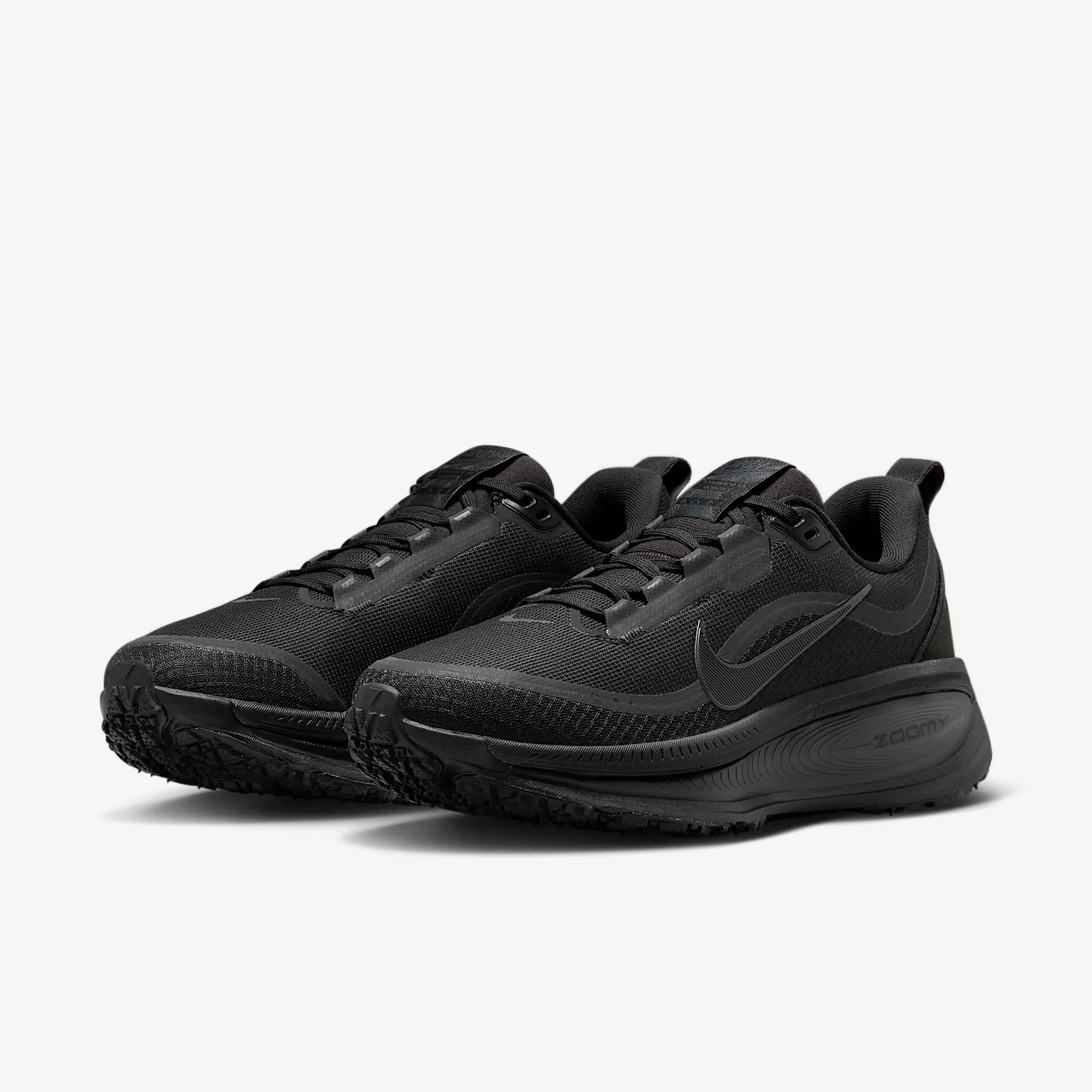 000000_Nike-Vomero-18-Gore-Tex_BLACK_HQ7002-001_img4