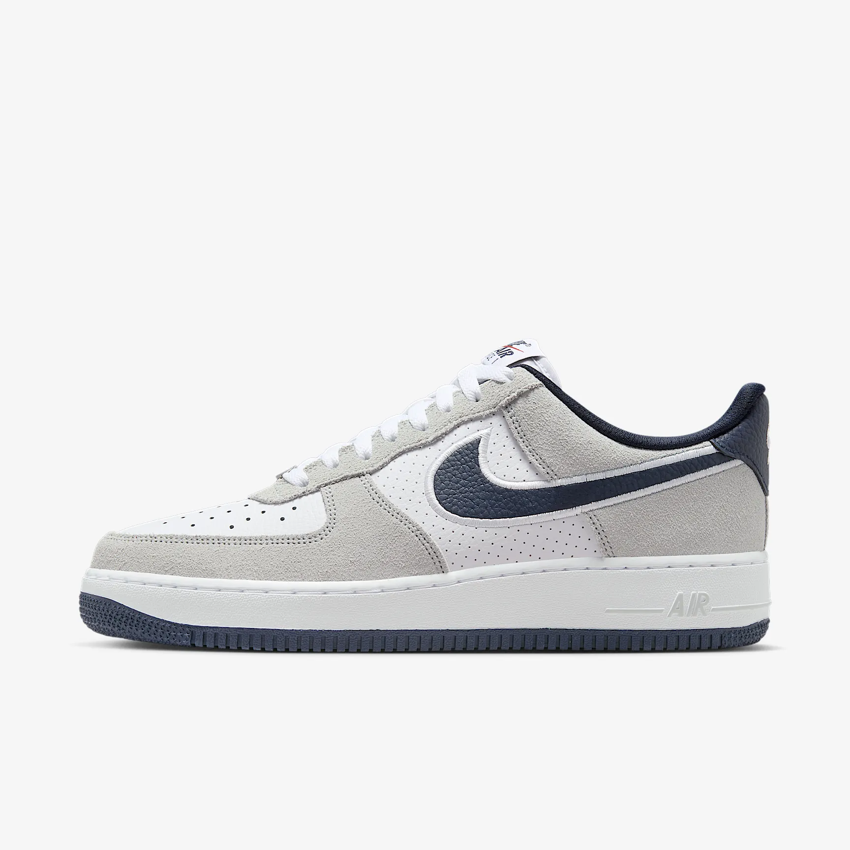 313941_Nike-Air-Force-1-Low-'07-LV8_PURE-PLATINUM-OBSIDIAN_IO2077-100_img0