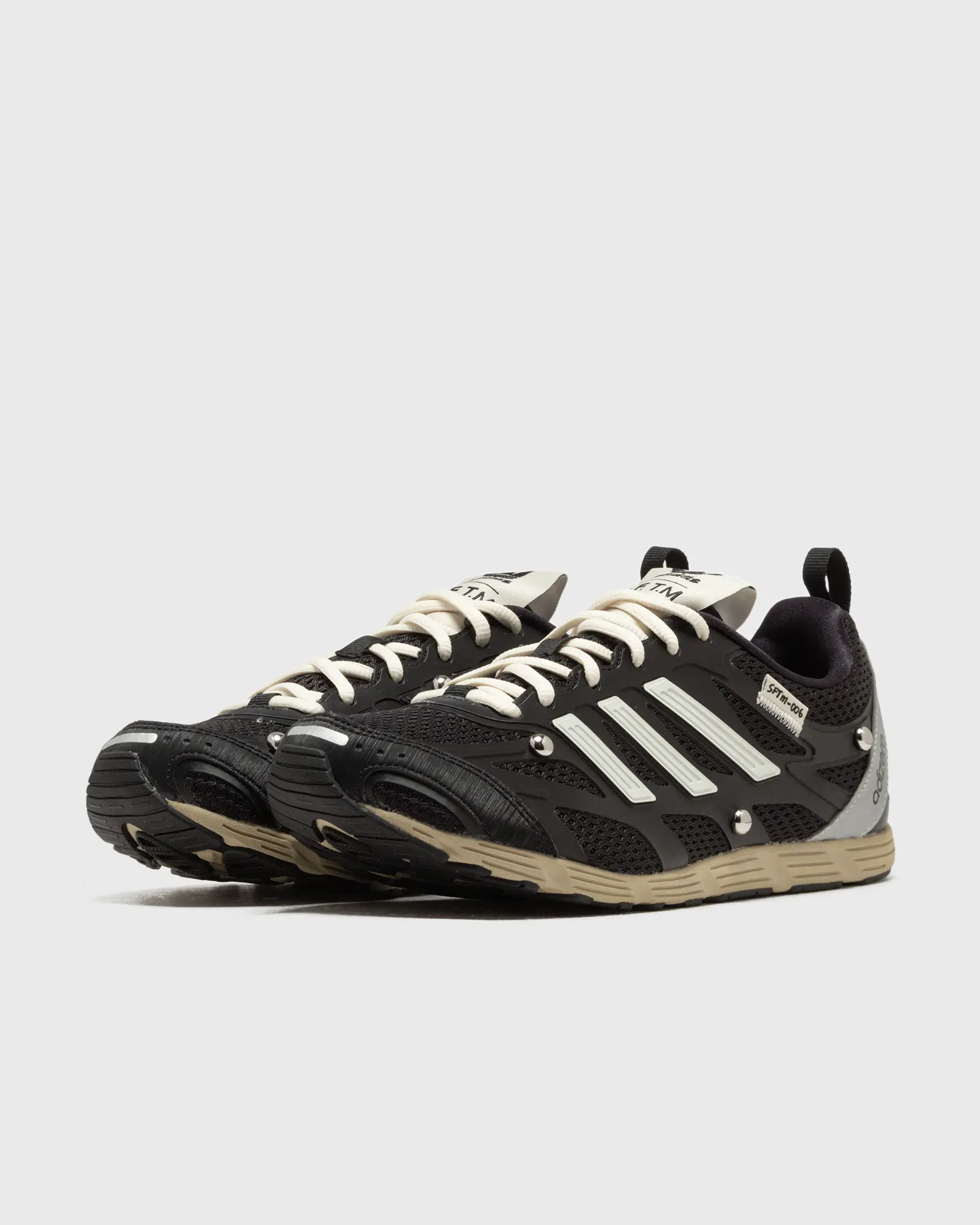 000000_Song-For-The-Mute-x-adidas-Adizero-PR_BLACK_HP3523_img1