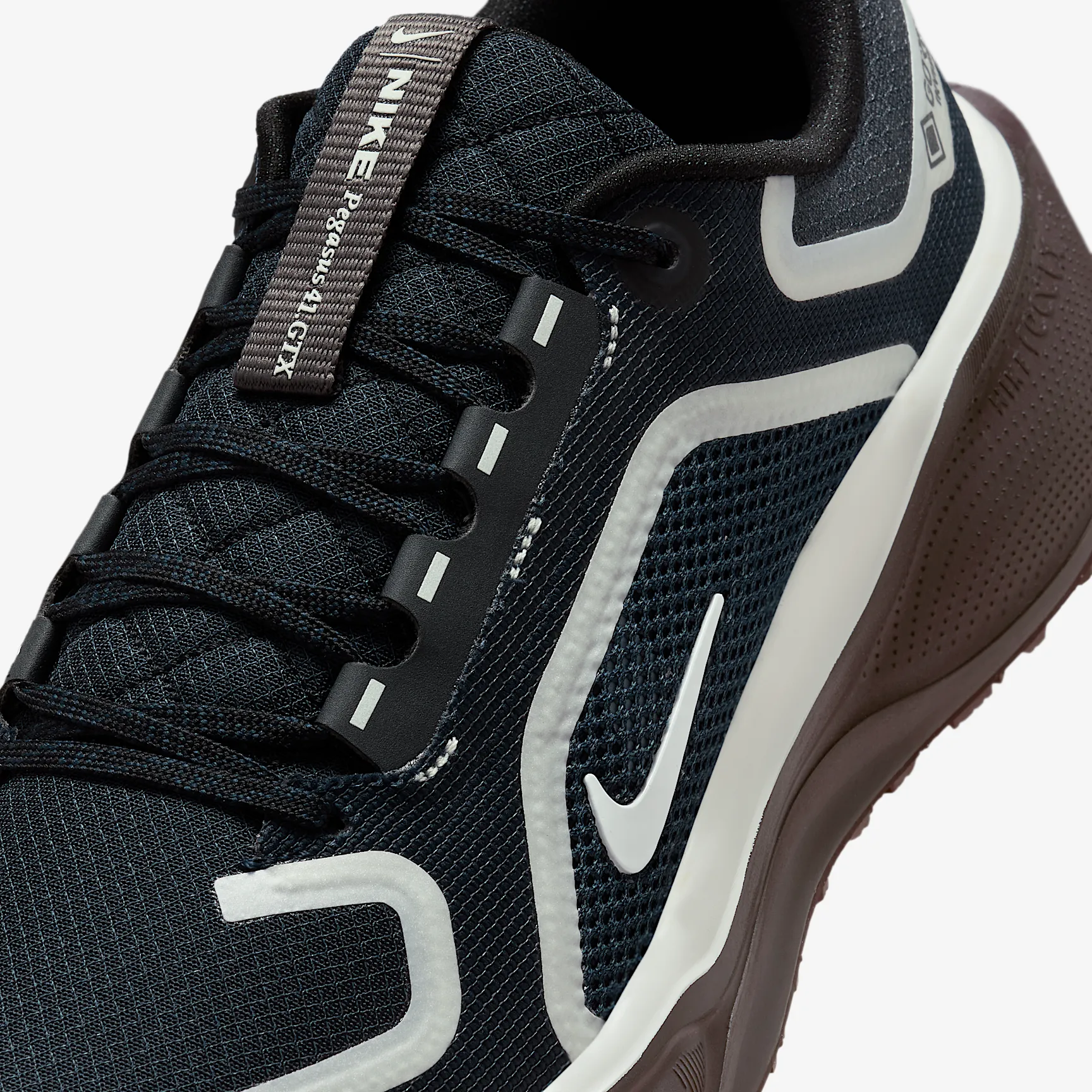 262C32_Nike-Pegasus-41-Gore-Tex-WMNS_DARK-OBSIDIAN_FQ1357-401_img6