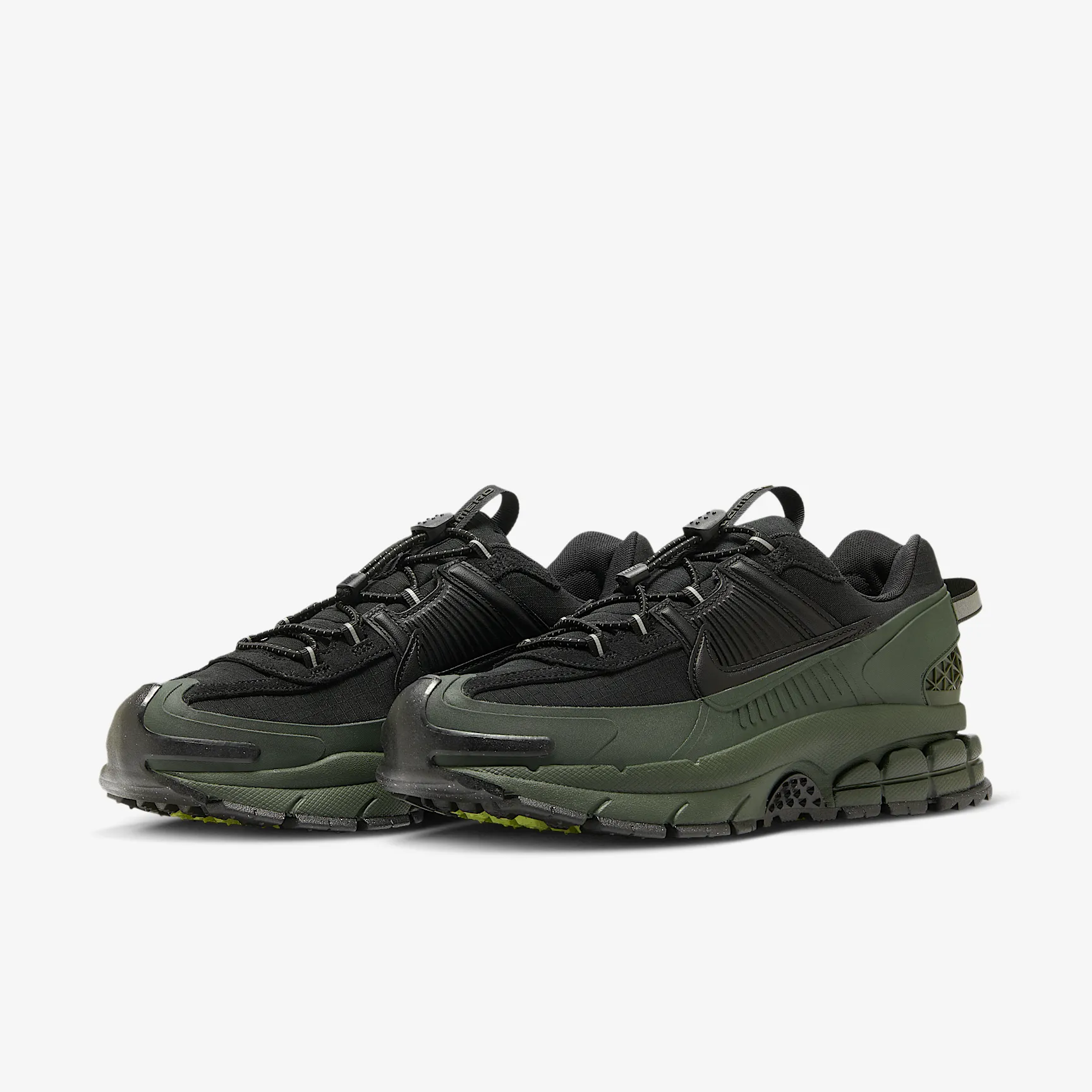 60665D_Nike-Zoom-Vomero-Roam_SEQUOIA_FV2295-300_img4
